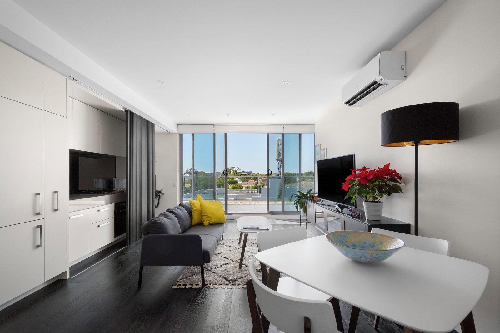 302/317 New Street, Brighton, 3186