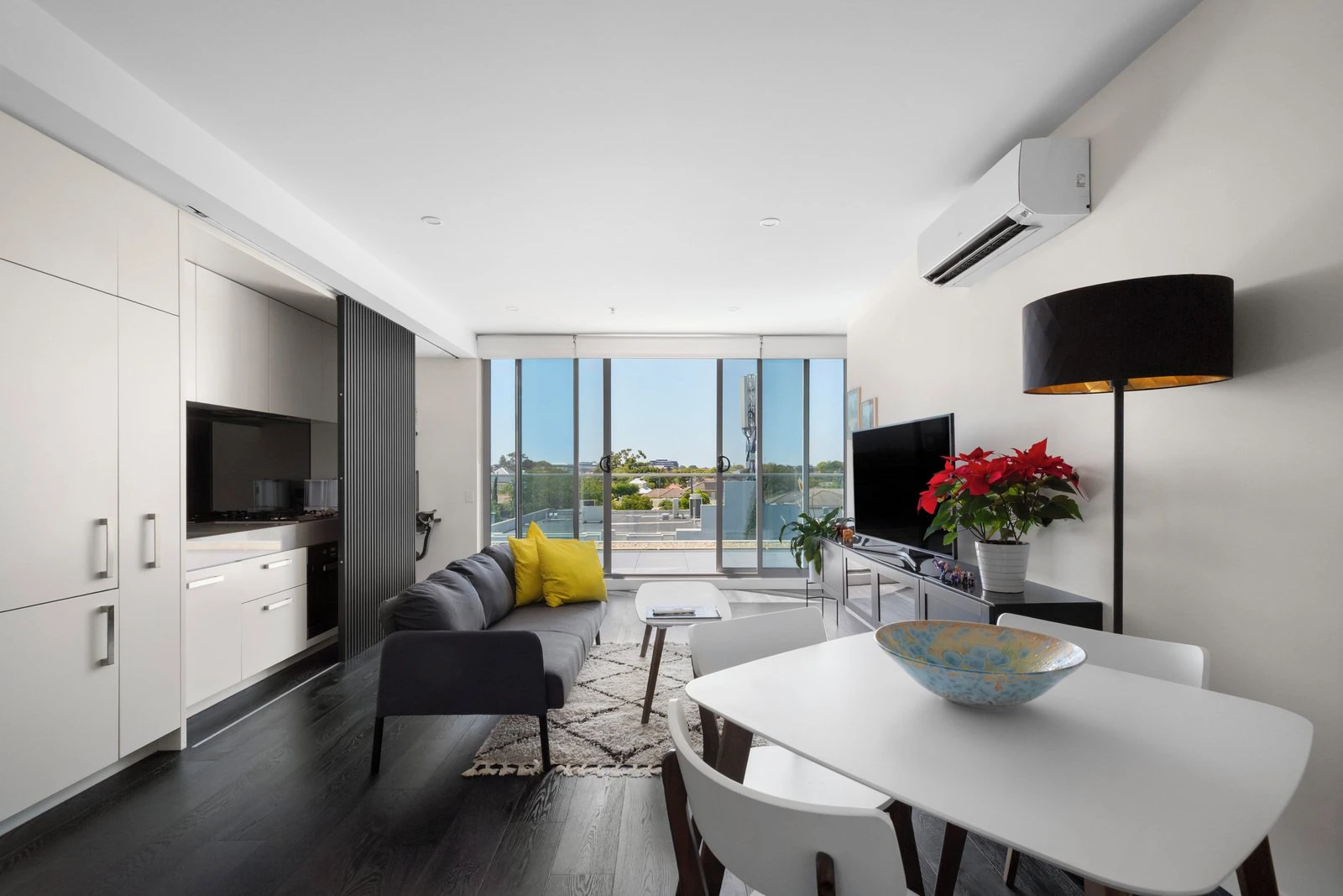 302/317 New Street, Brighton, 3186