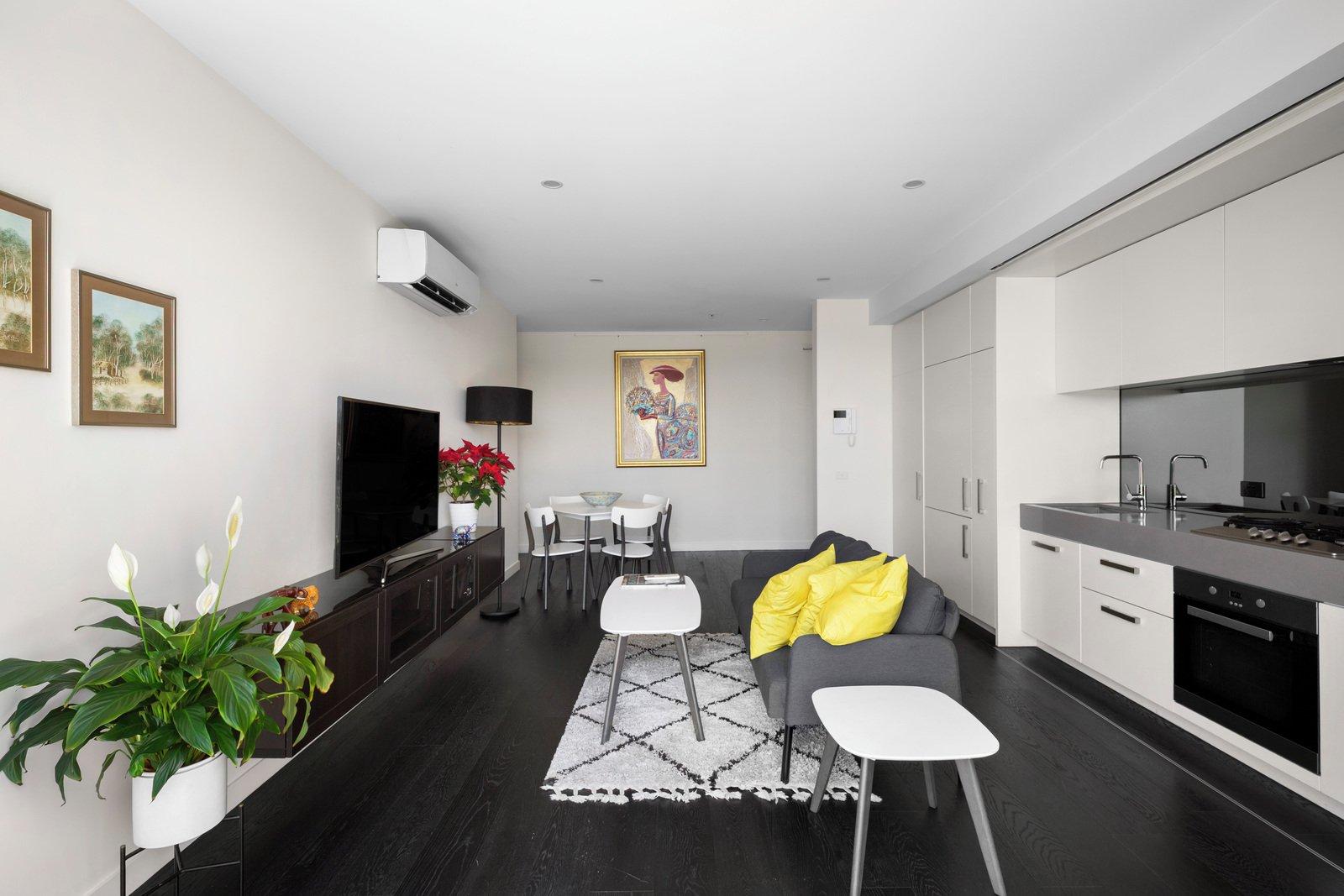 302/317 New Street, Brighton, 3186