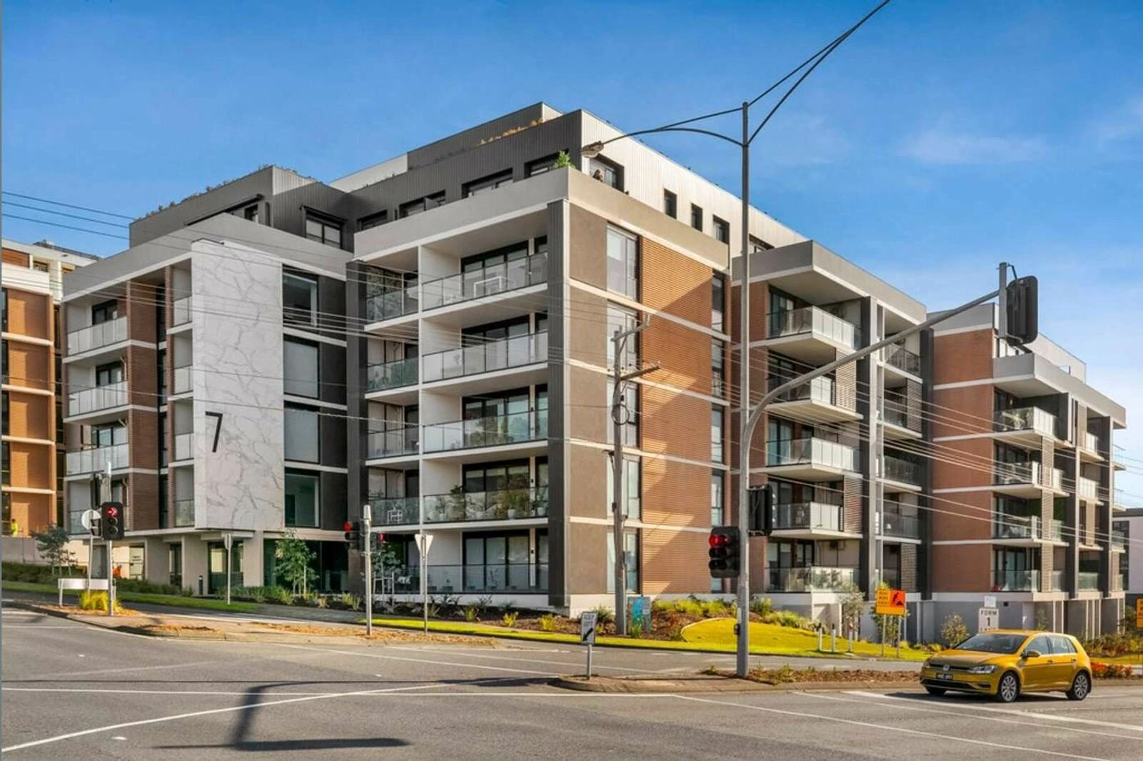 304/7 Red Hill Terrace, Doncaster East, 3109
