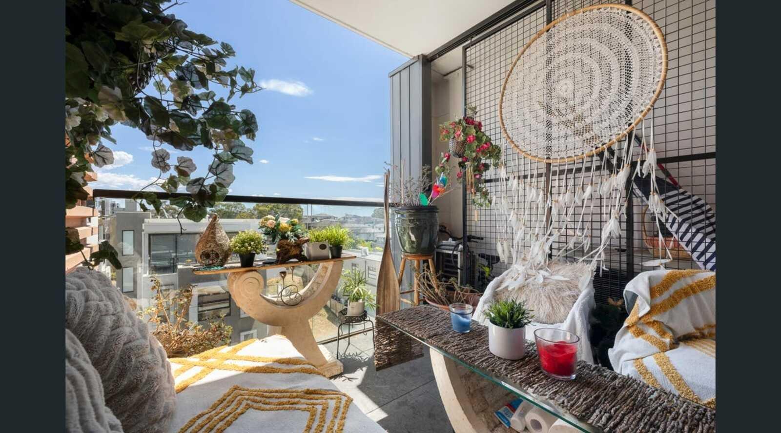 304/7 Red Hill Terrace, Doncaster East, 3109