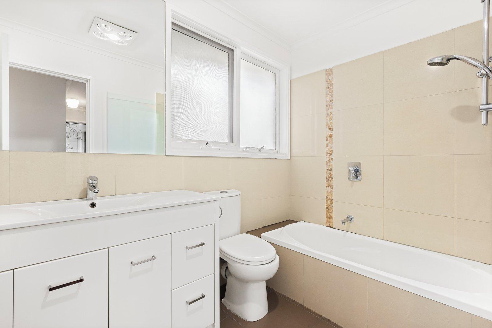 3/100 Warrigal Road, Surrey Hills, 3127