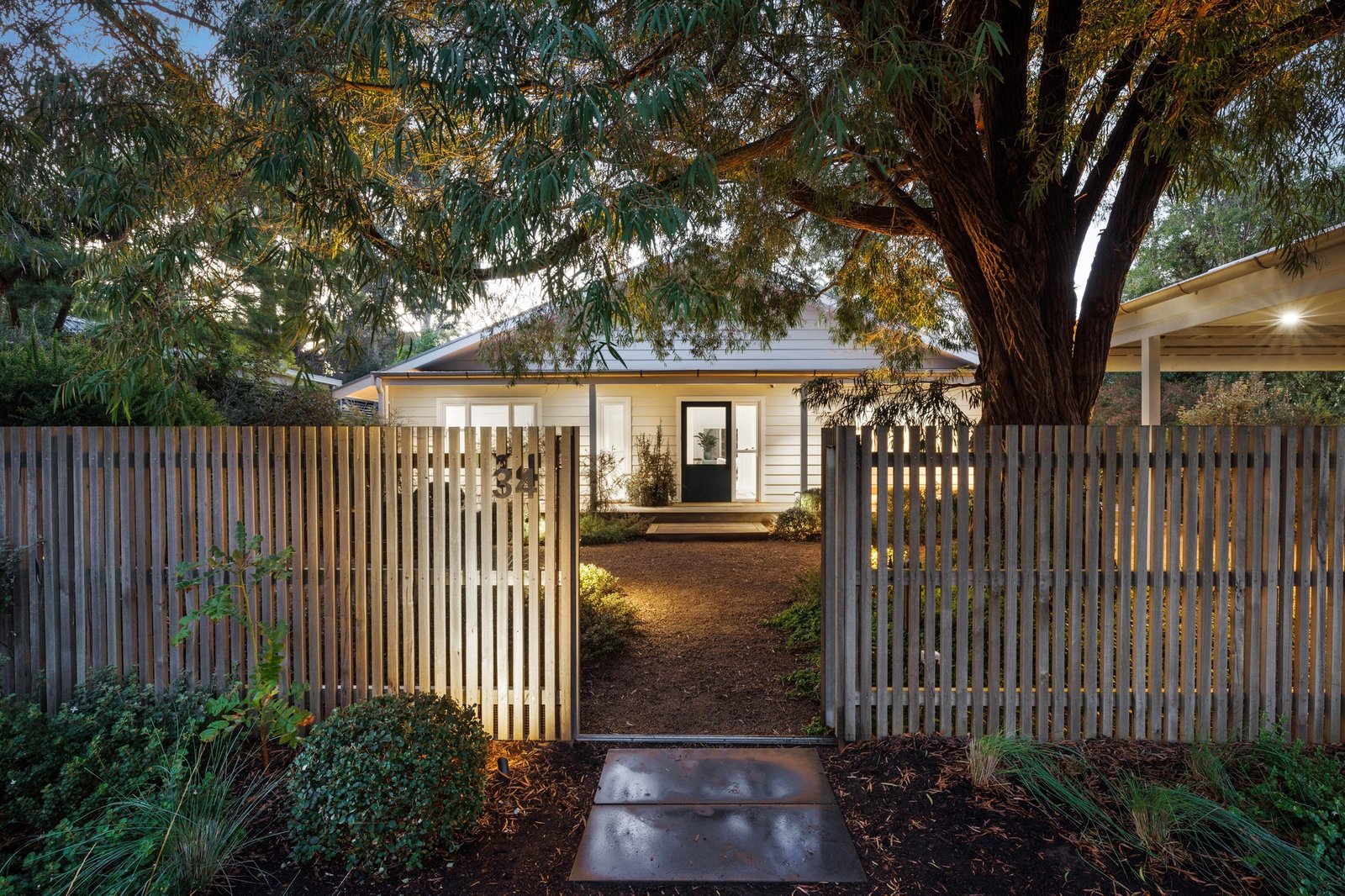 34 Carisbrooke Street, Balnarring Beach, 3926