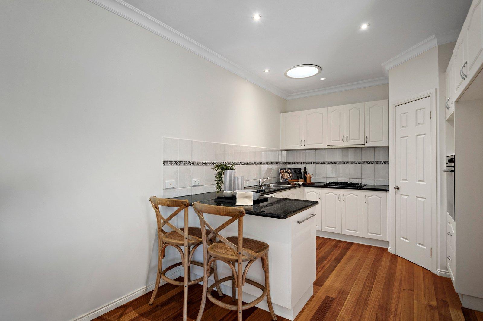 3/41 Van Ness Avenue, Mornington, 3931