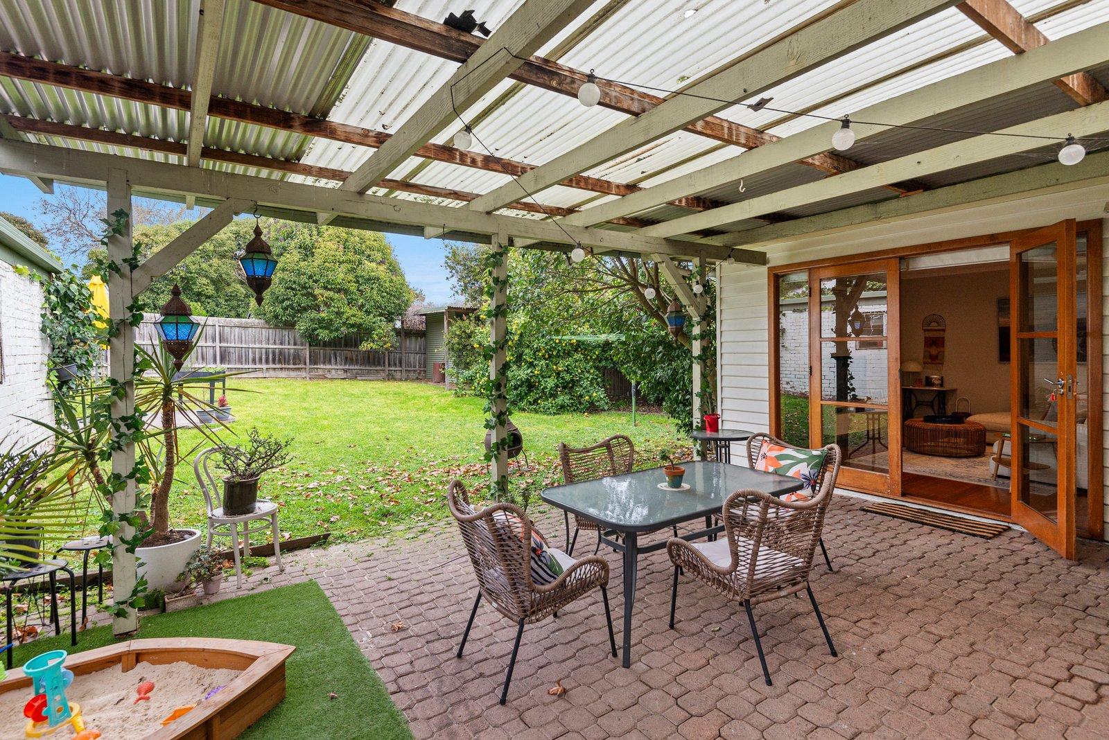 35 Eram Road, Box Hill North, Vic