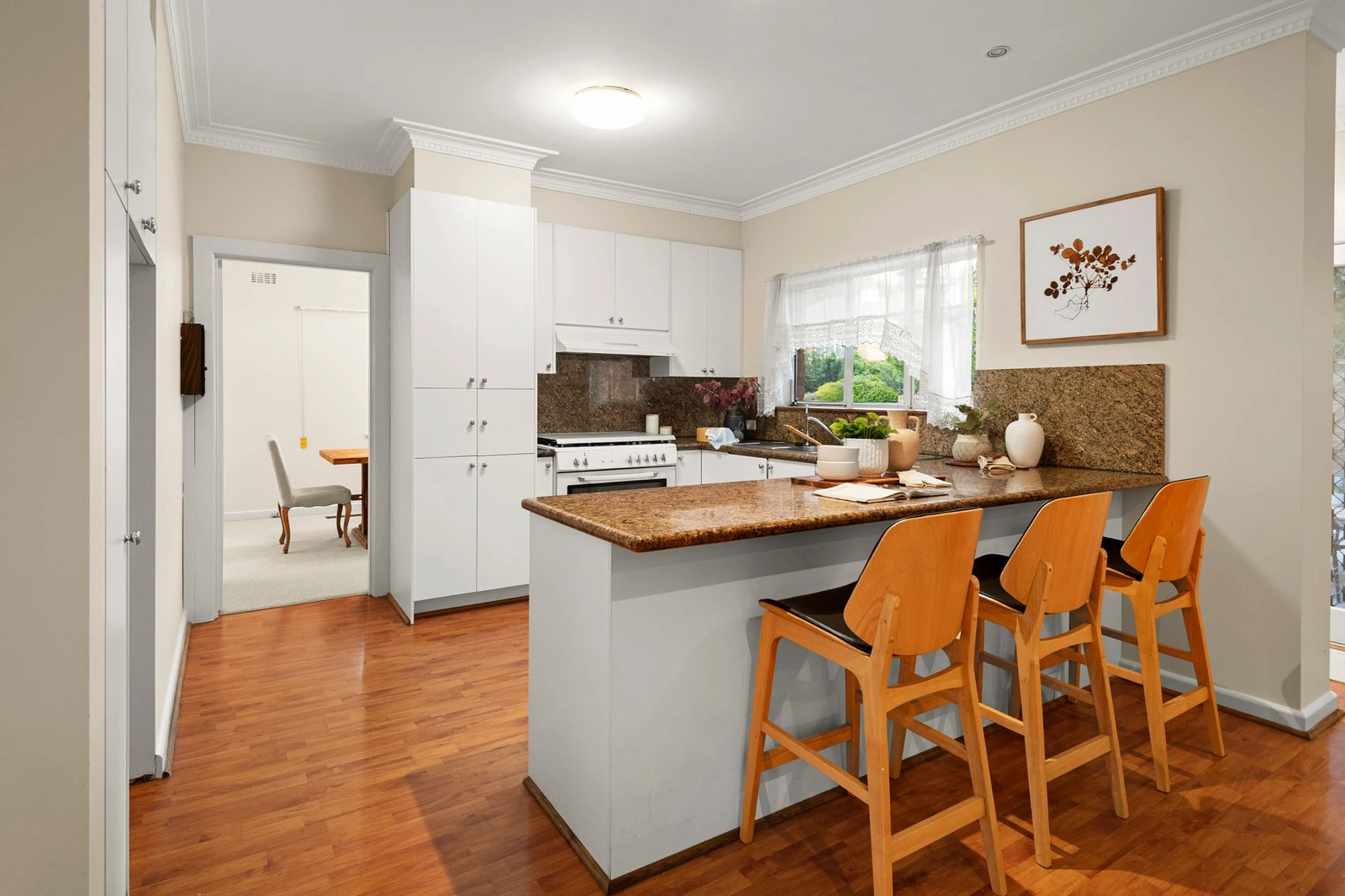 350-352 Doncaster Road, Balwyn North, 3104