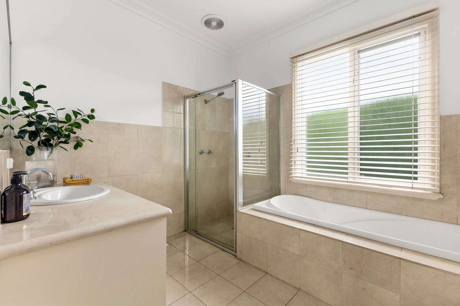 3/6 Findon Crescent, Kew, 3101