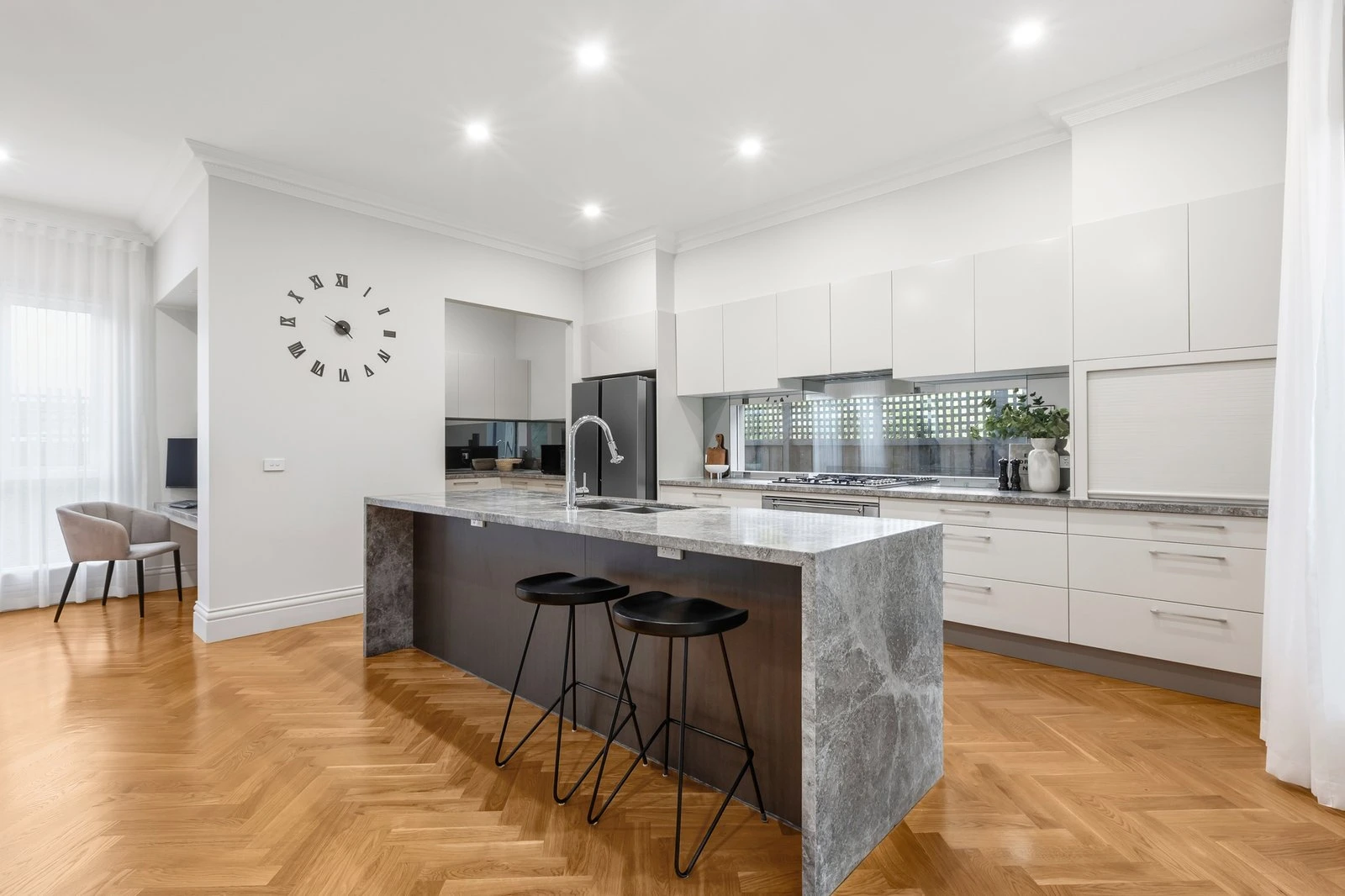 37 Carlyle Way, Malvern East, 3145