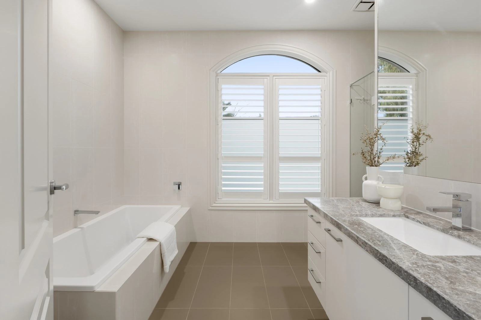 37 Carlyle Way, Malvern East, 3145
