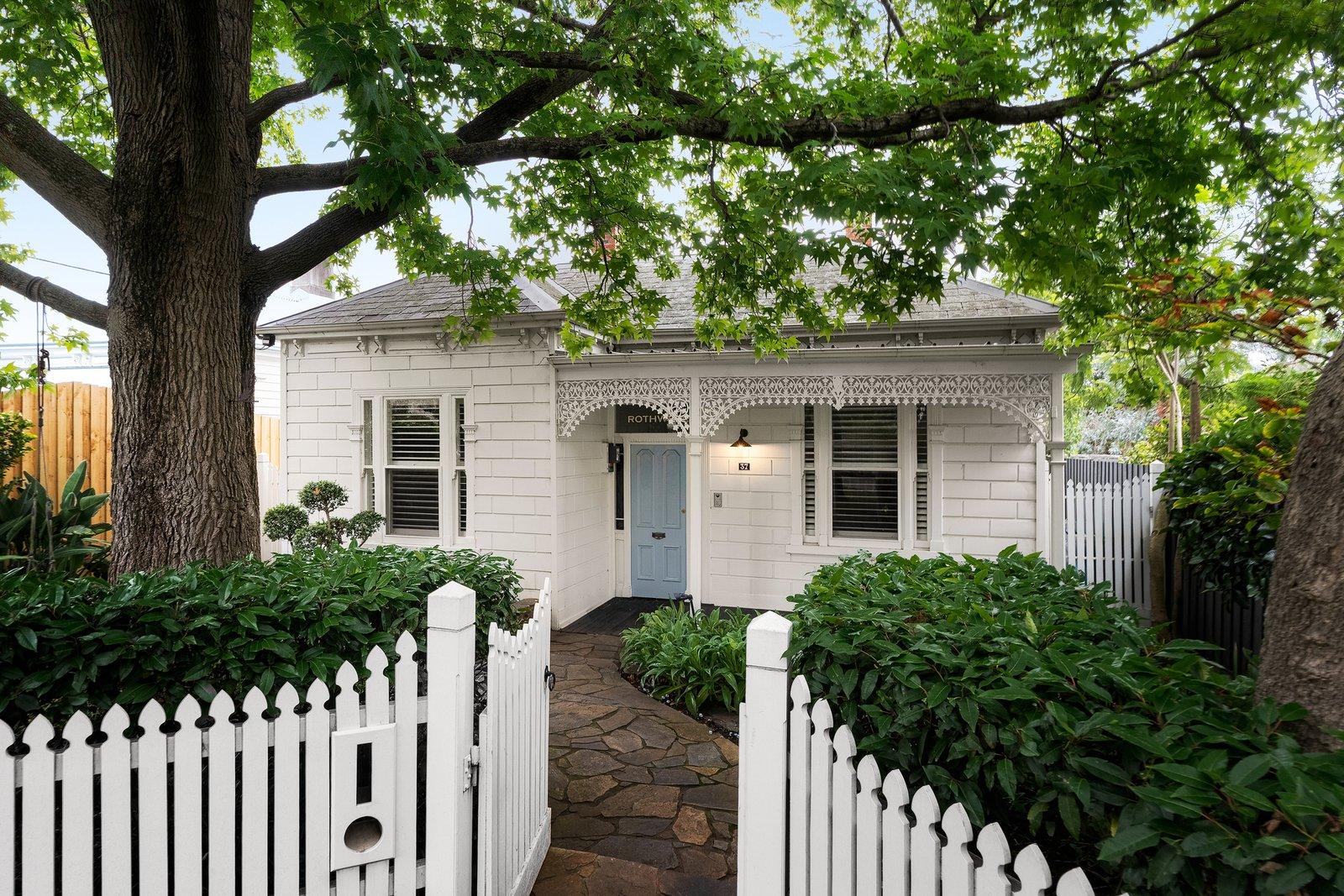 37 Moorhouse Street, Camberwell, 3124