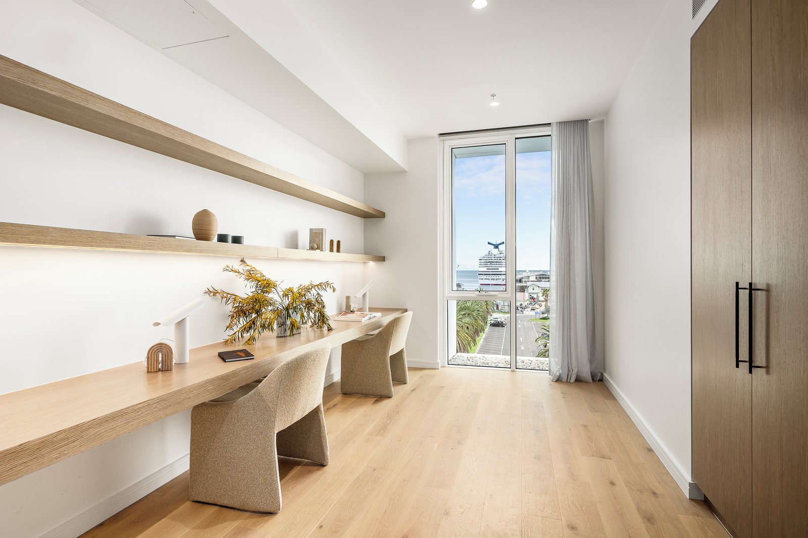 The Penthouse/103 Beach Street, Port Melbourne, 3207