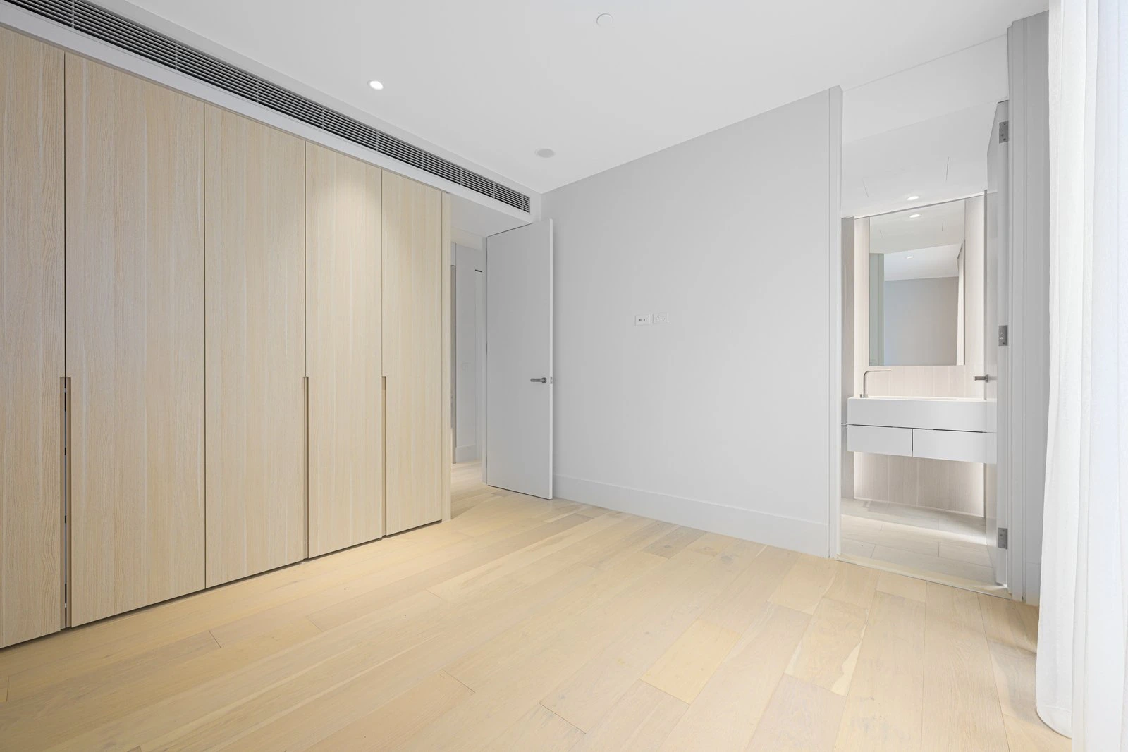 G04/487 Whitehorse Road, Balwyn, 3103