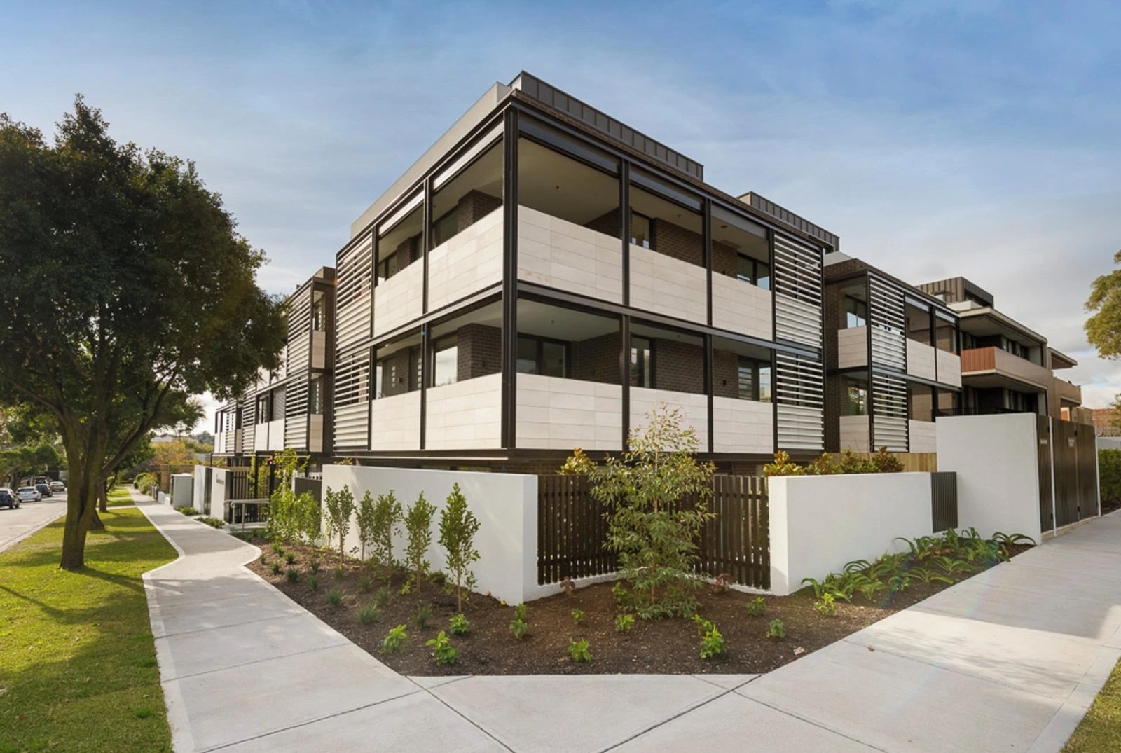 G05/2A Kenilworth Grove, Glen Iris, 3146