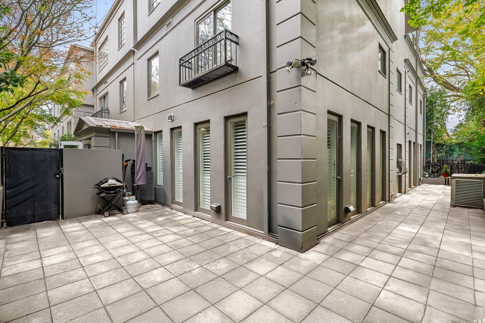 Garden Residence, 122 Anderson Street, South Yarra, 3141