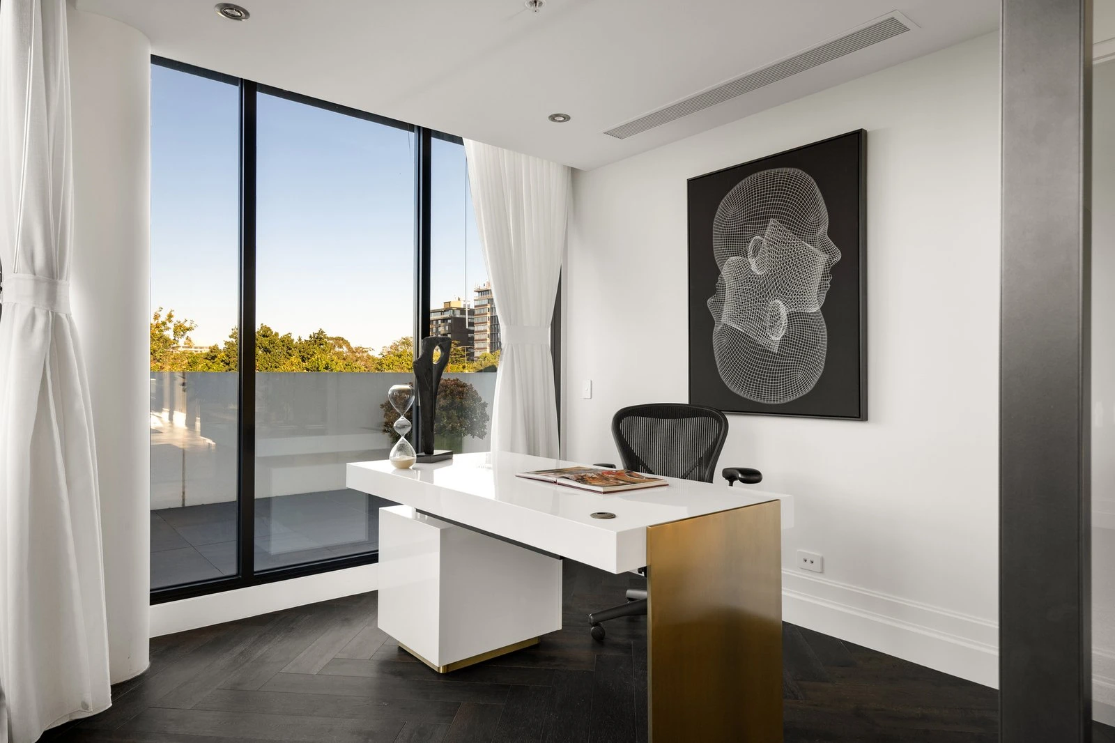 Penthouse, 705 Orrong Road, Toorak, 3142