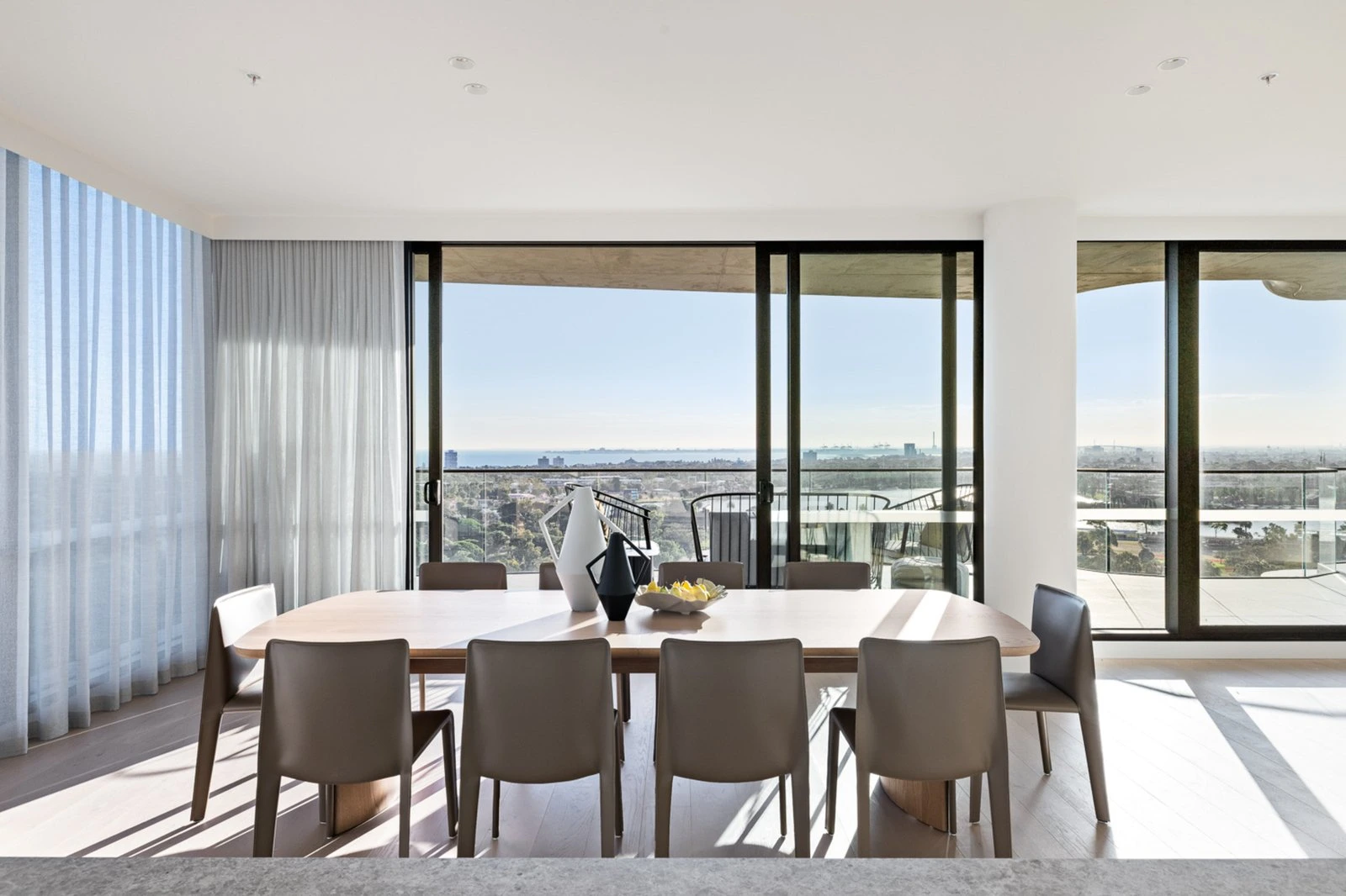 Penthouse, 8 Louise Street, Melbourne, 3004