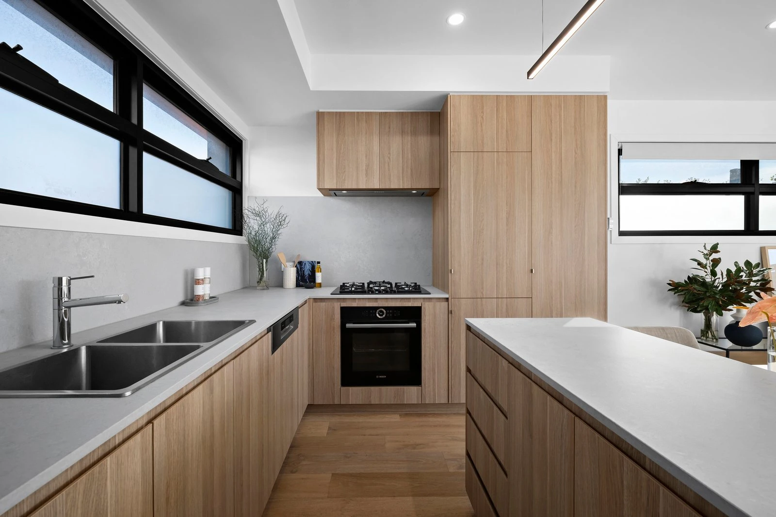Residence 6/315 Barkly Street, Elwood, 3184