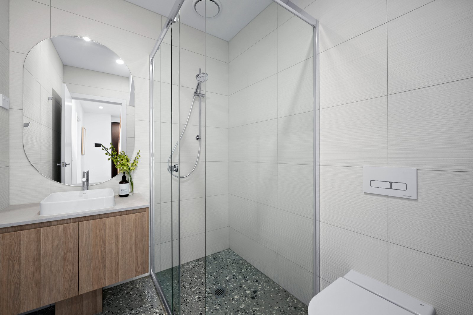 Residence 6/315 Barkly Street, Elwood, 3184