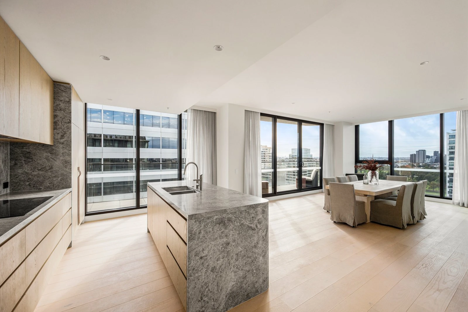 Sub Penthouse, 8 Louise Street, Melbourne, 3004