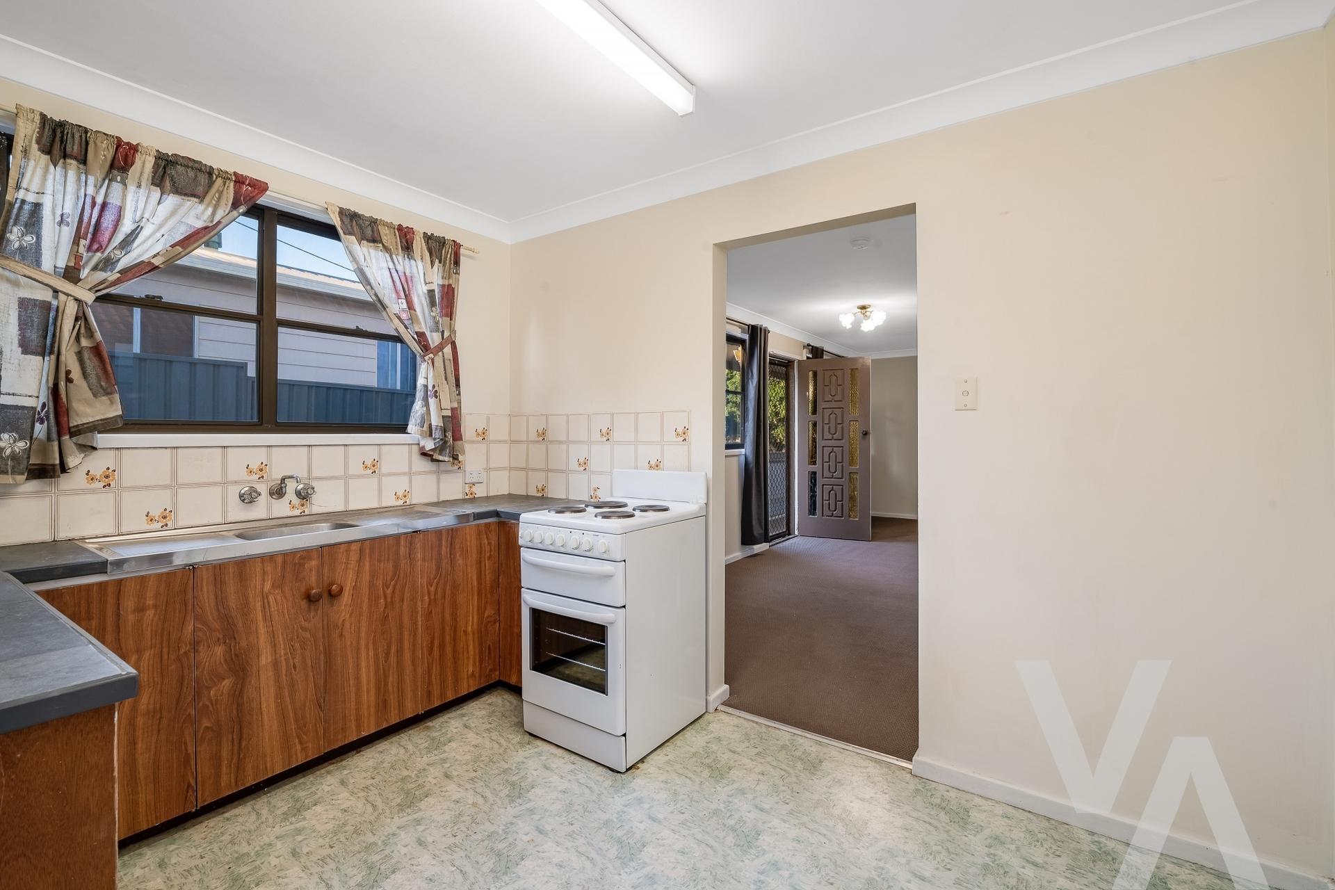 2/25 Kings Road Tighes Hill NSW