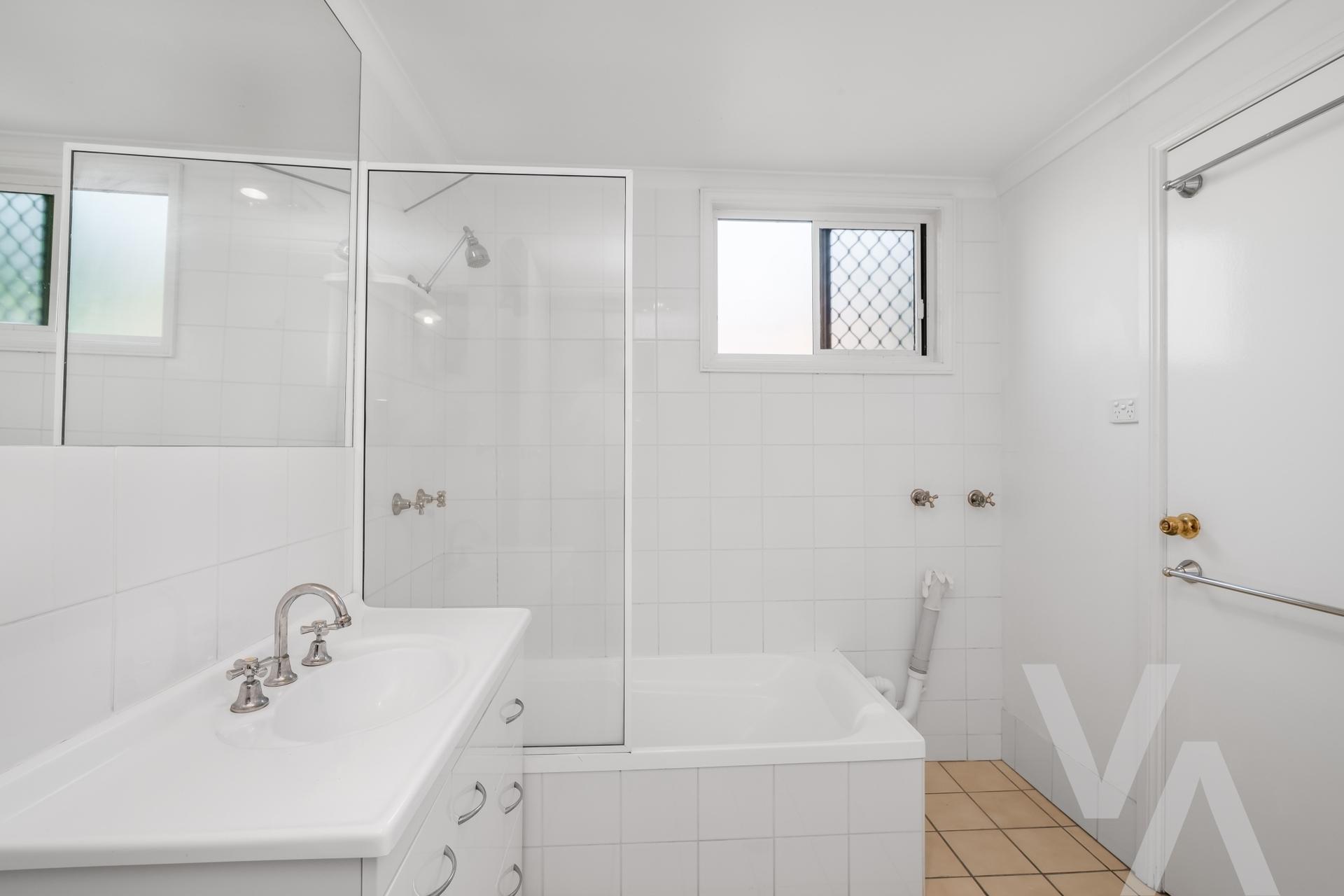 44 Railway Street Cooks Hill NSW