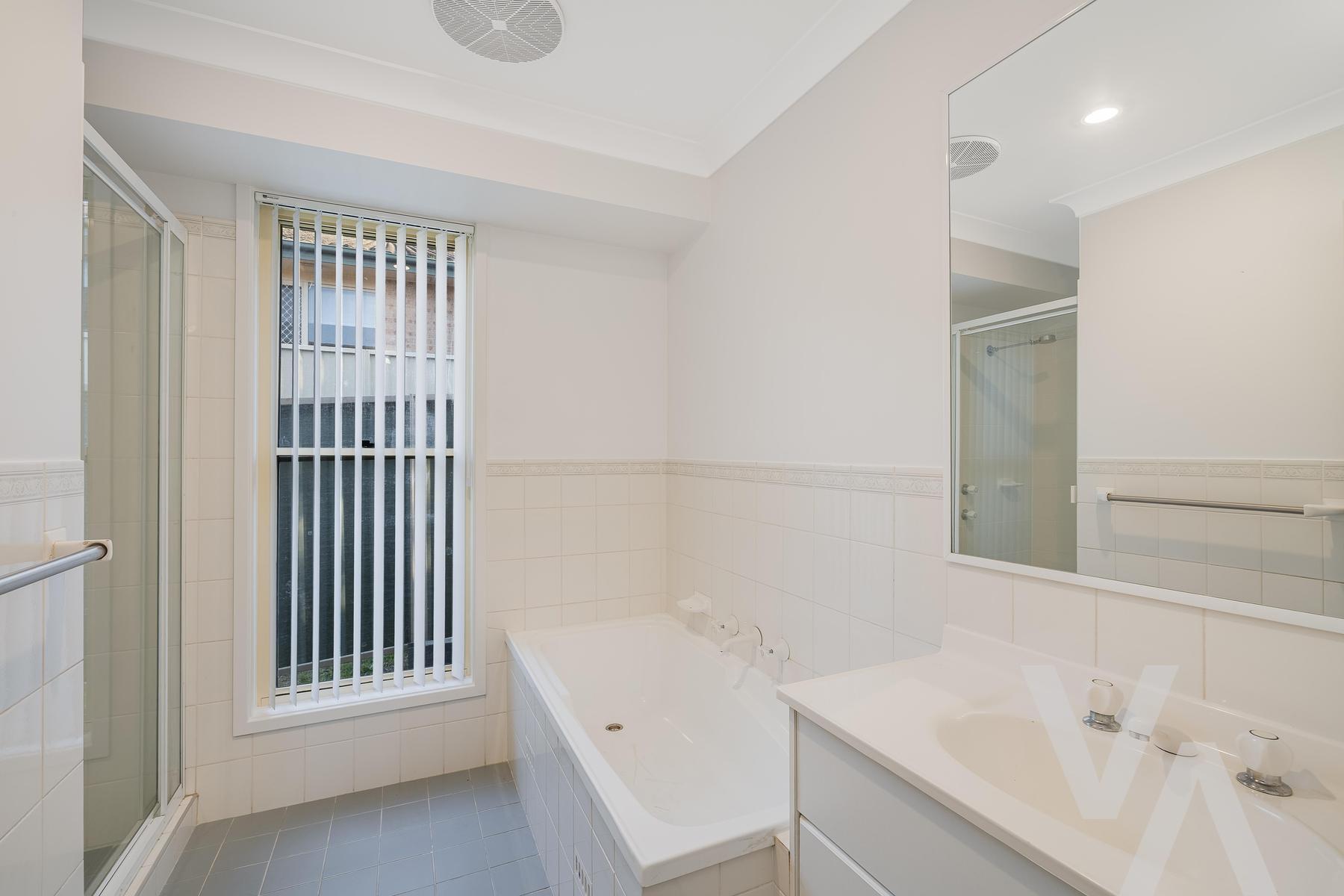 6 Rosamond Street Maryland NSW