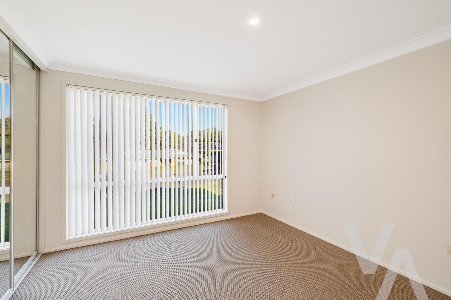 6 Rosamond Street Maryland NSW