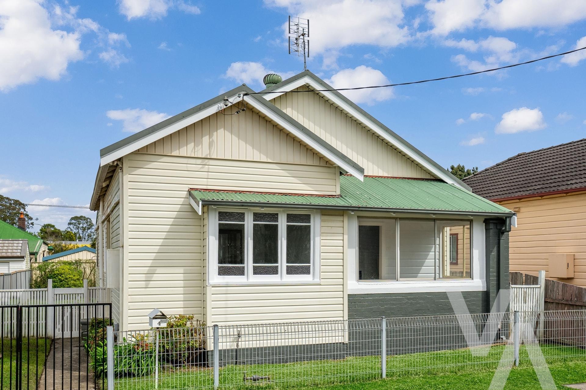 4 Thomas Street Mayfield NSW