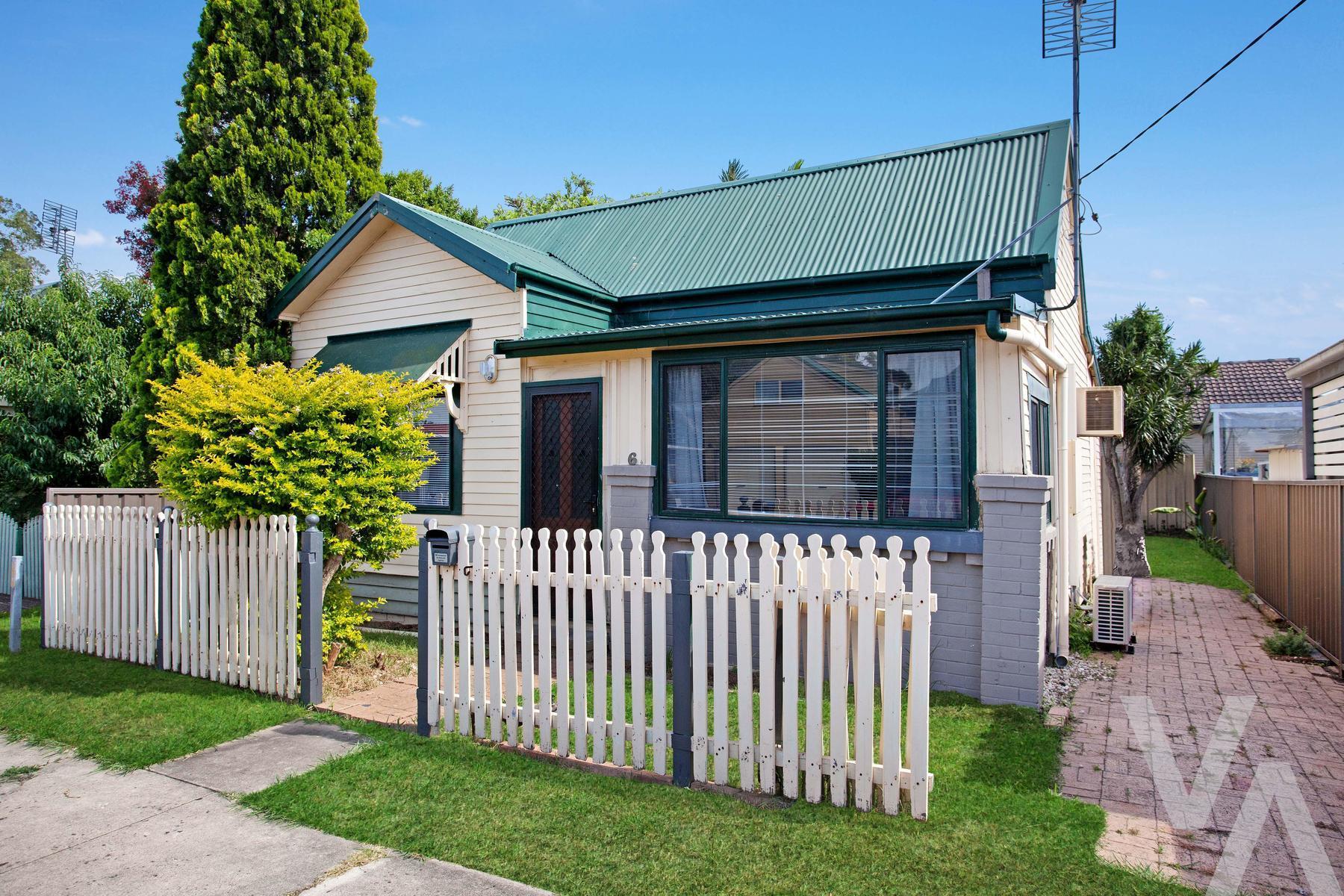6 Victoria Street Adamstown NSW