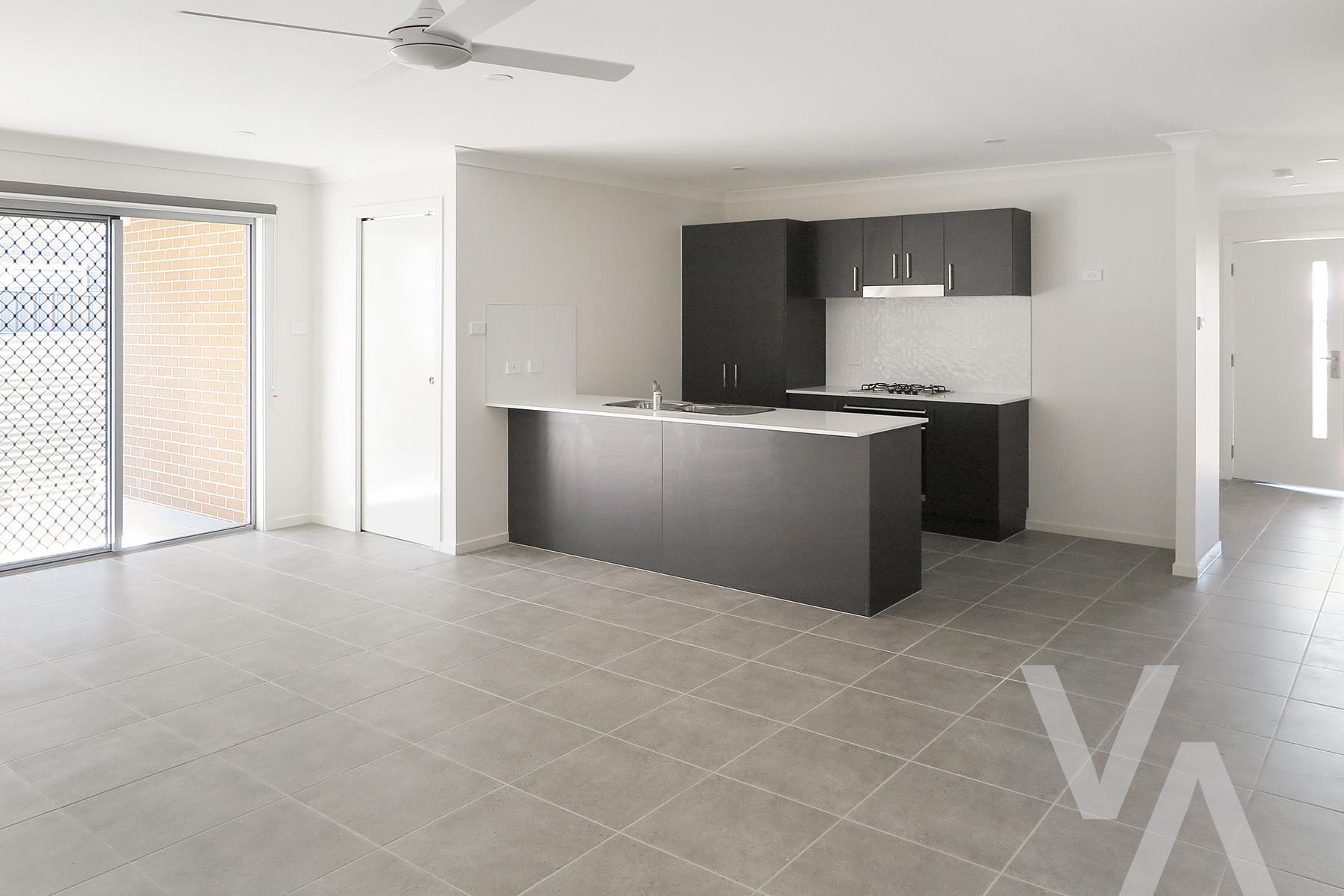1 Stollery Drive Cameron Park NSW
