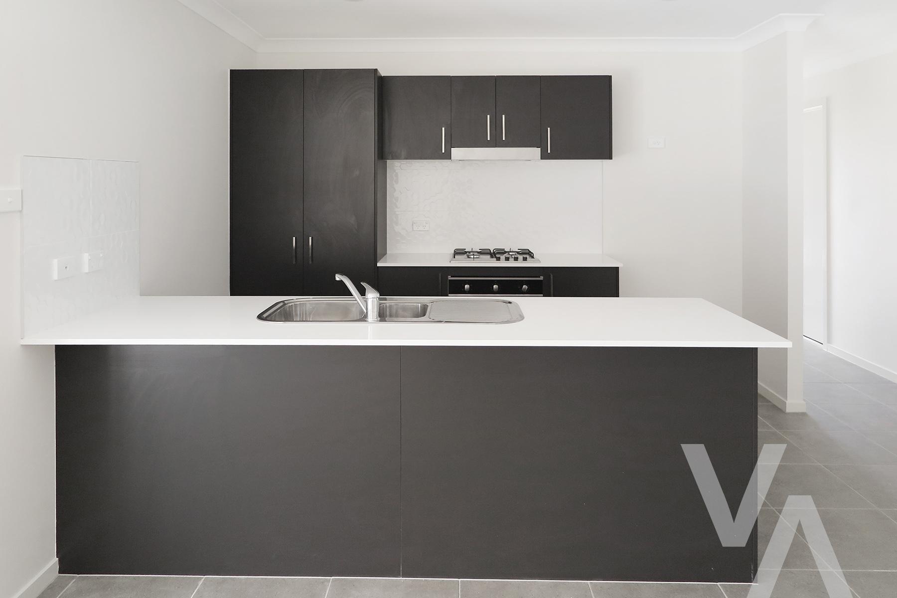 1 Stollery Drive Cameron Park NSW