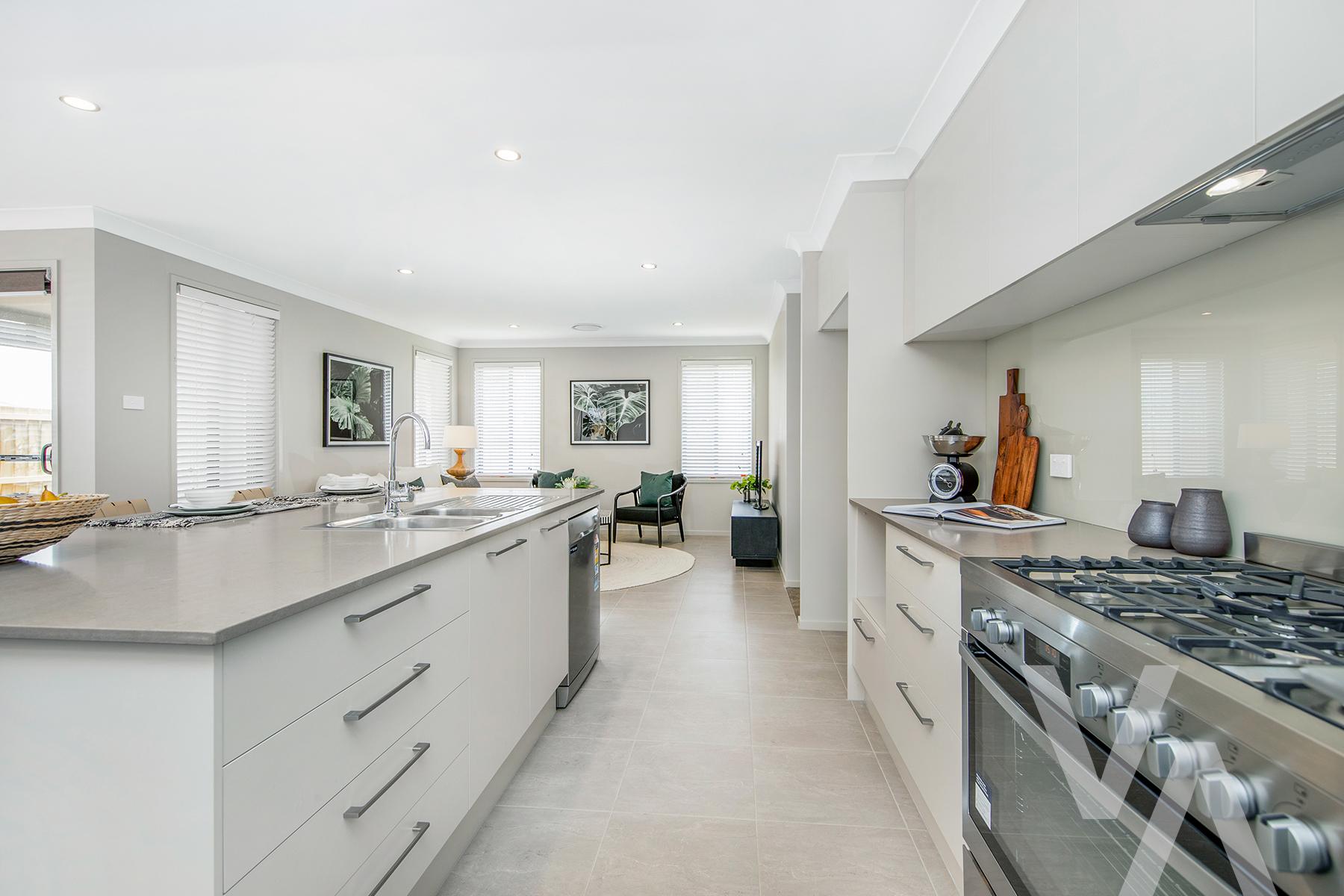 9 Greystones Drive Chisholm NSW