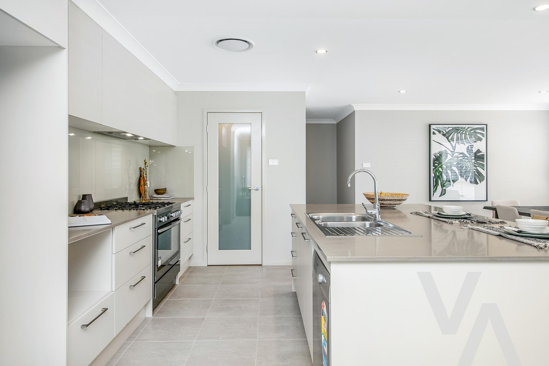9 Greystones Drive Chisholm NSW