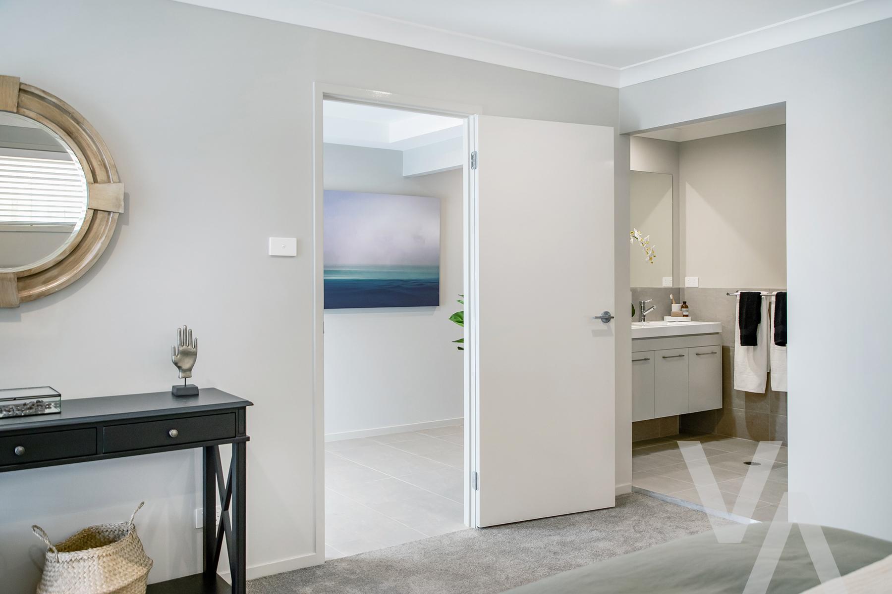 9 Greystones Drive Chisholm NSW