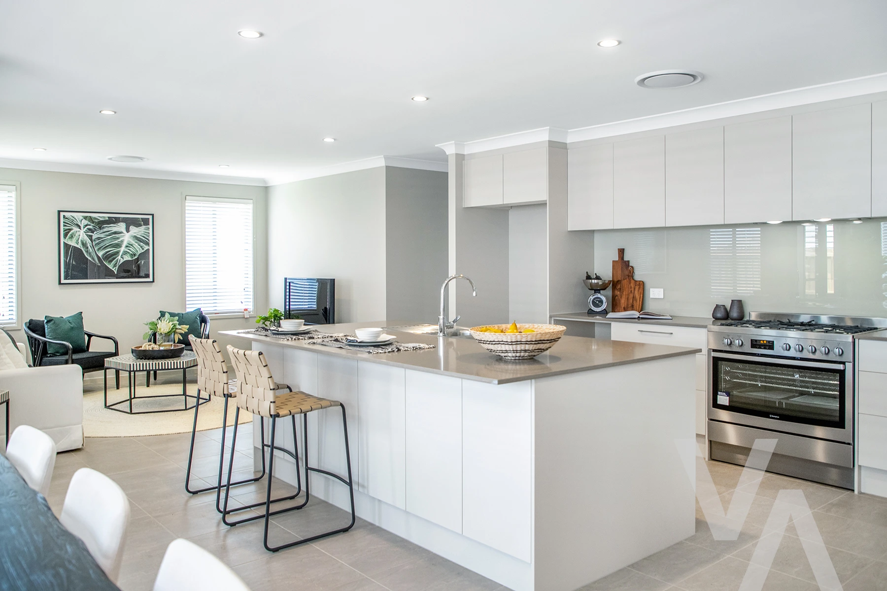 9 Greystones Drive Chisholm NSW