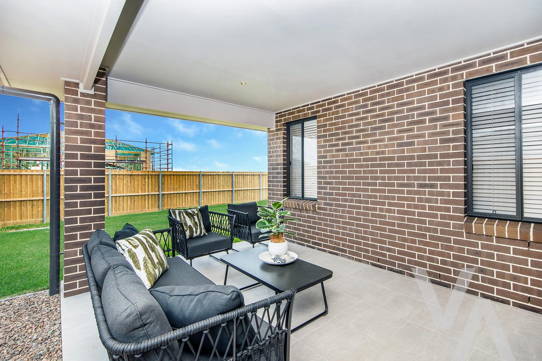 9 Greystones Drive Chisholm NSW