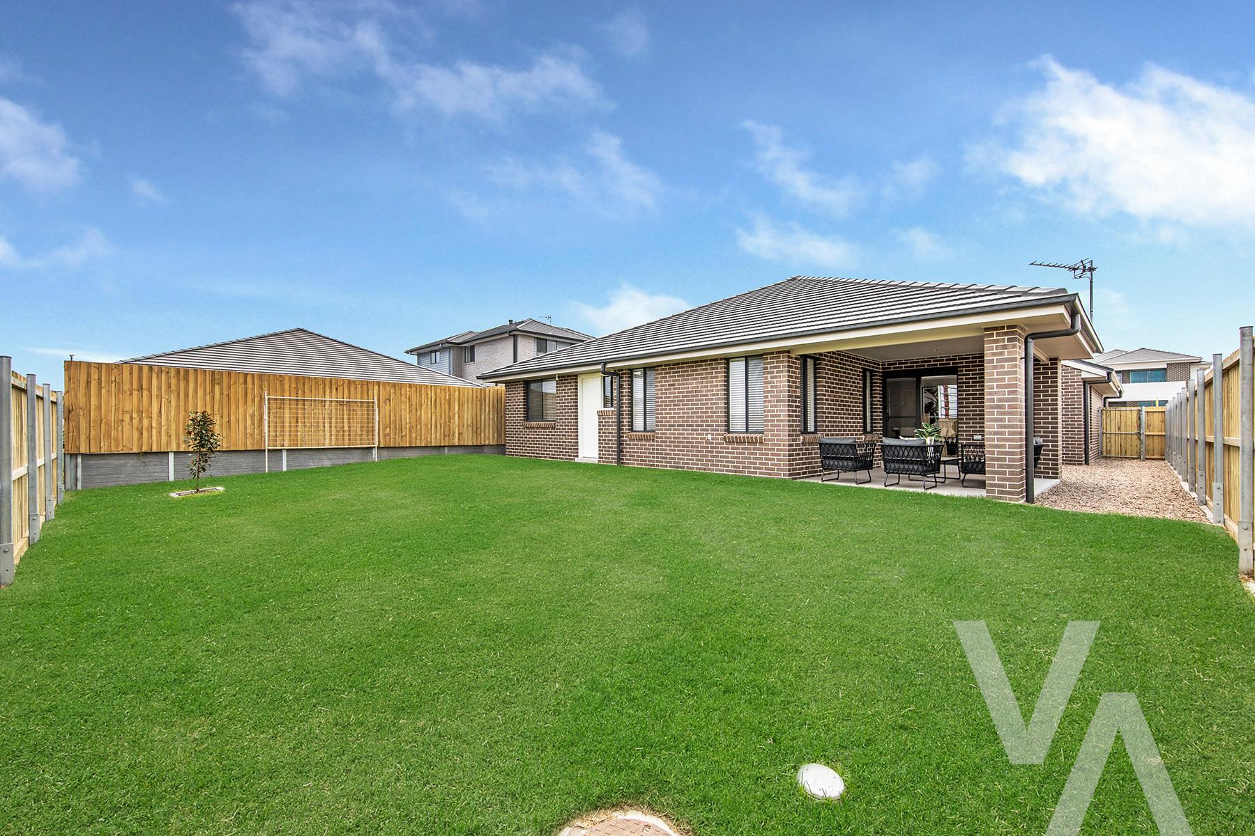 9 Greystones Drive Chisholm NSW