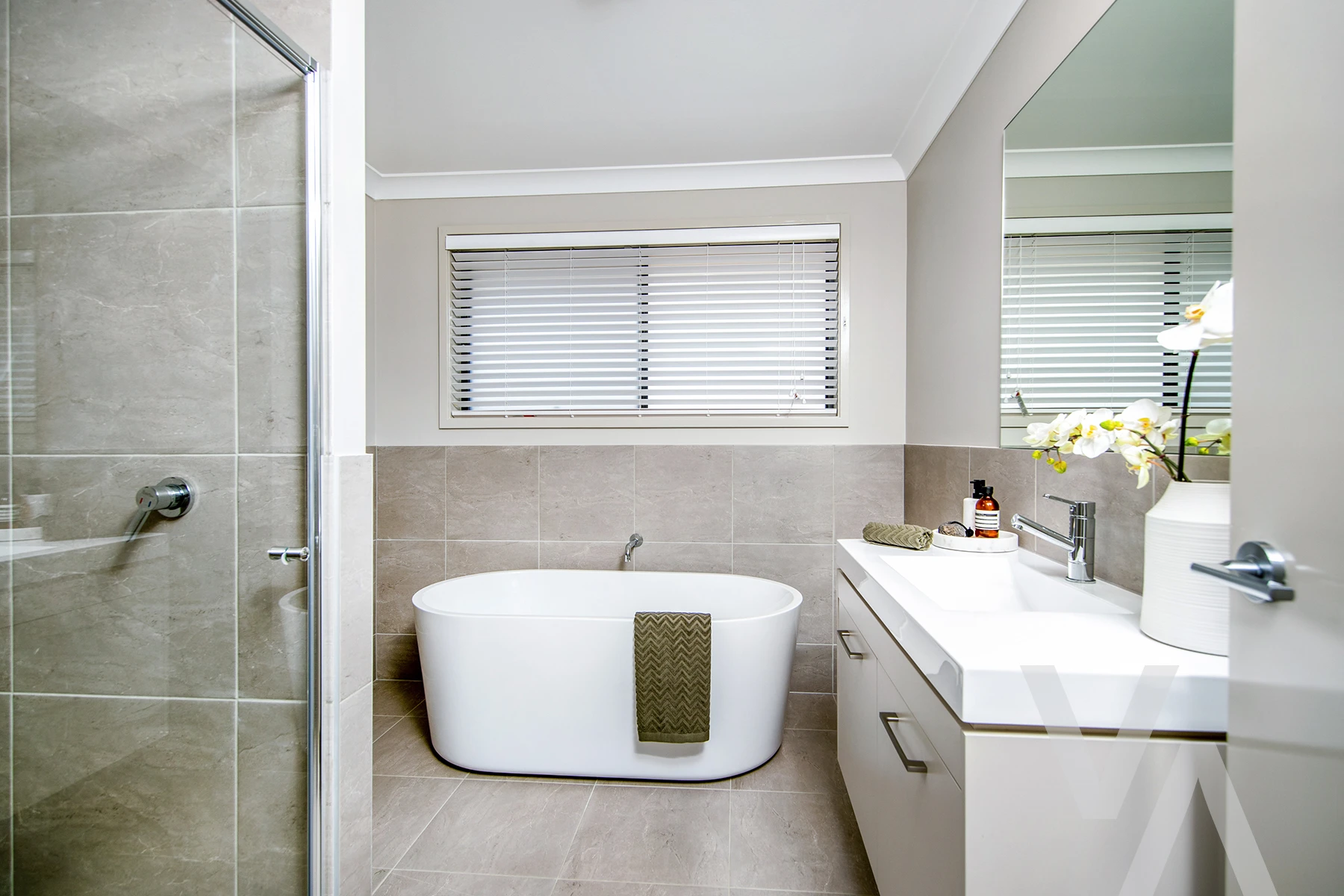 9 Greystones Drive Chisholm NSW