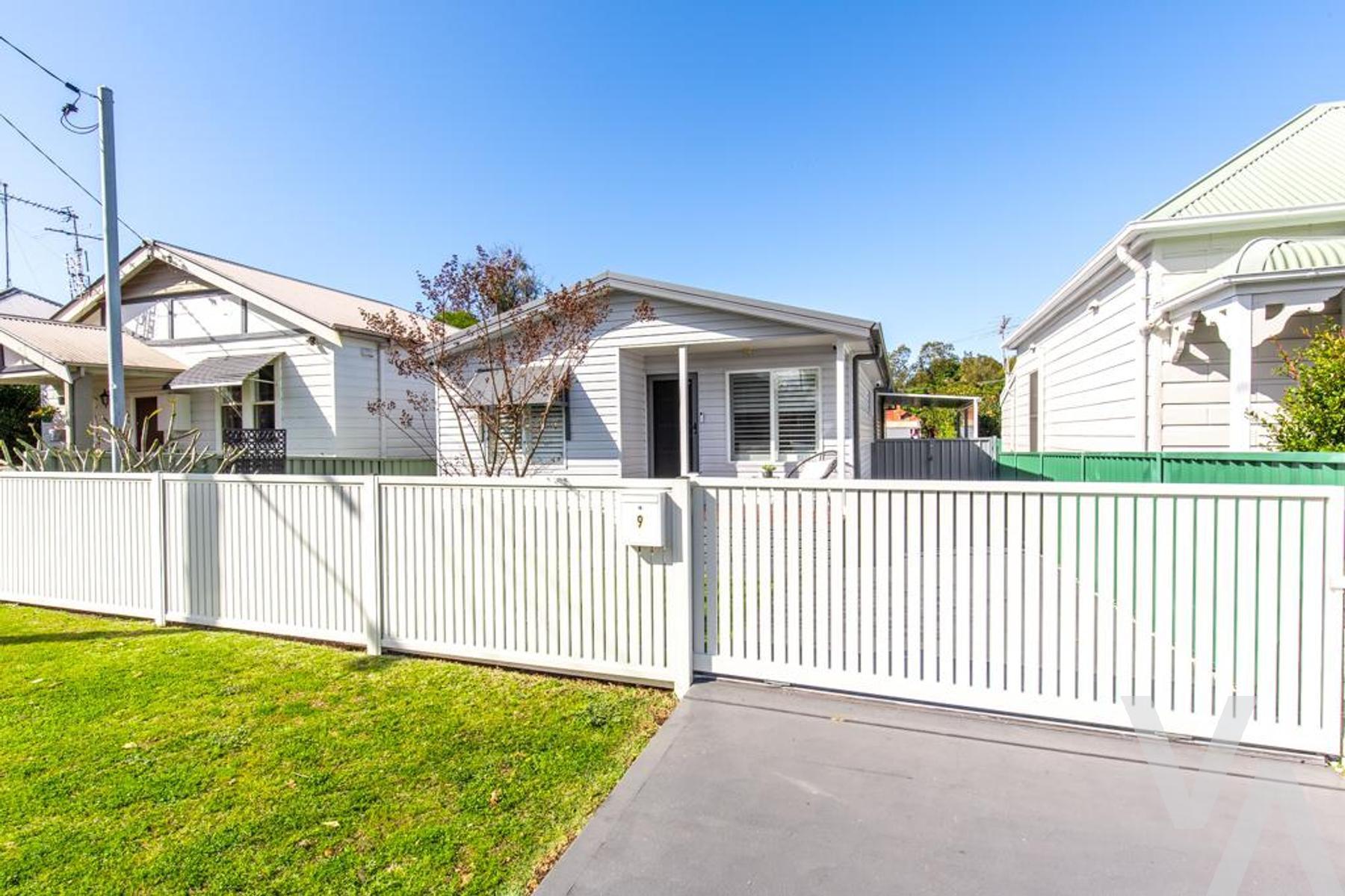 9 Clara  Street Mayfield East NSW