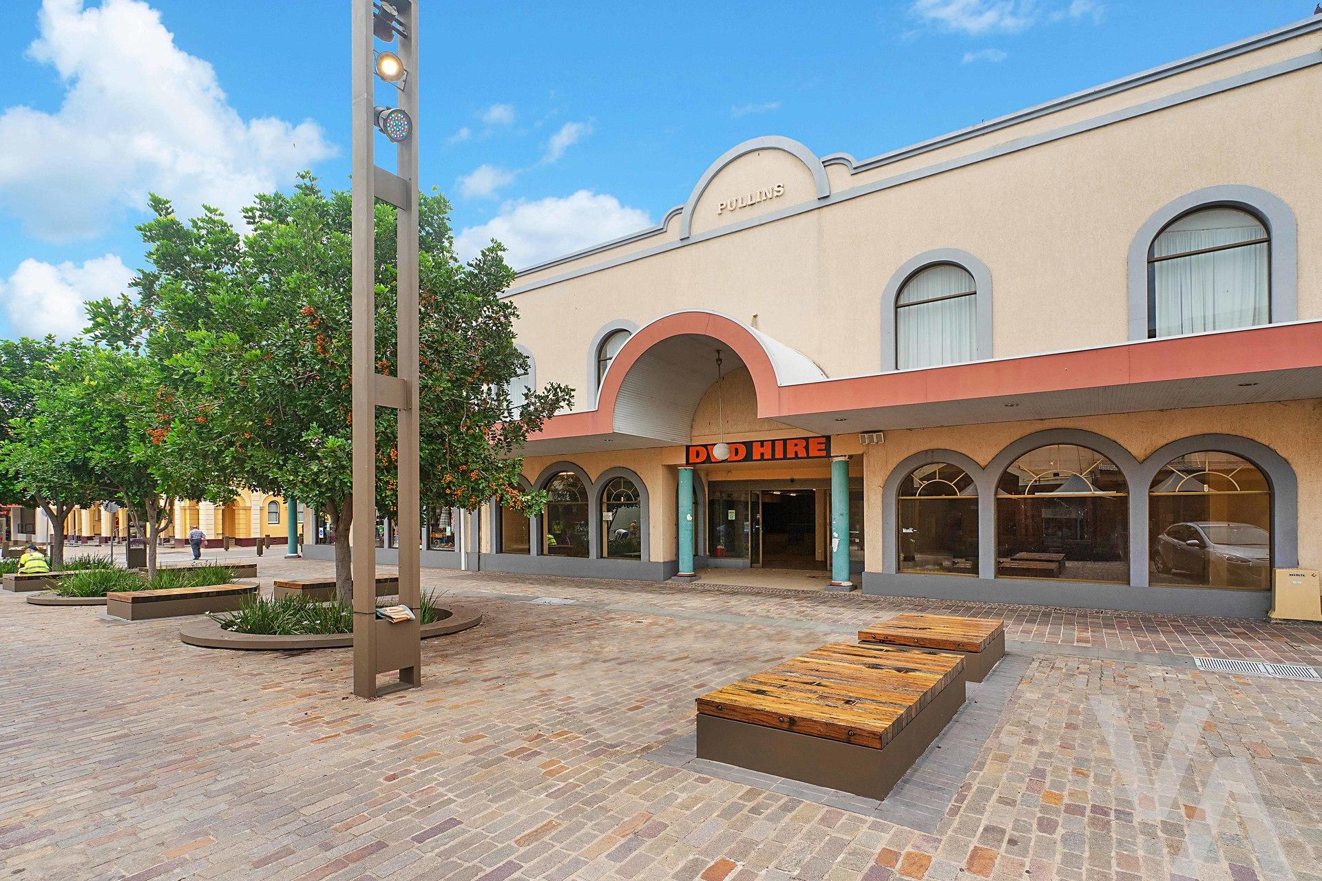 Shop 2/385 High Street Maitland NSW