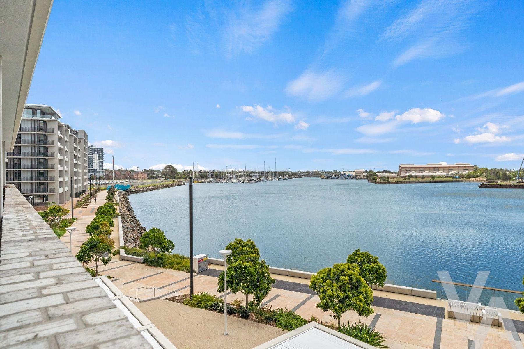 205/31 Honeysuckle Drive Newcastle NSW