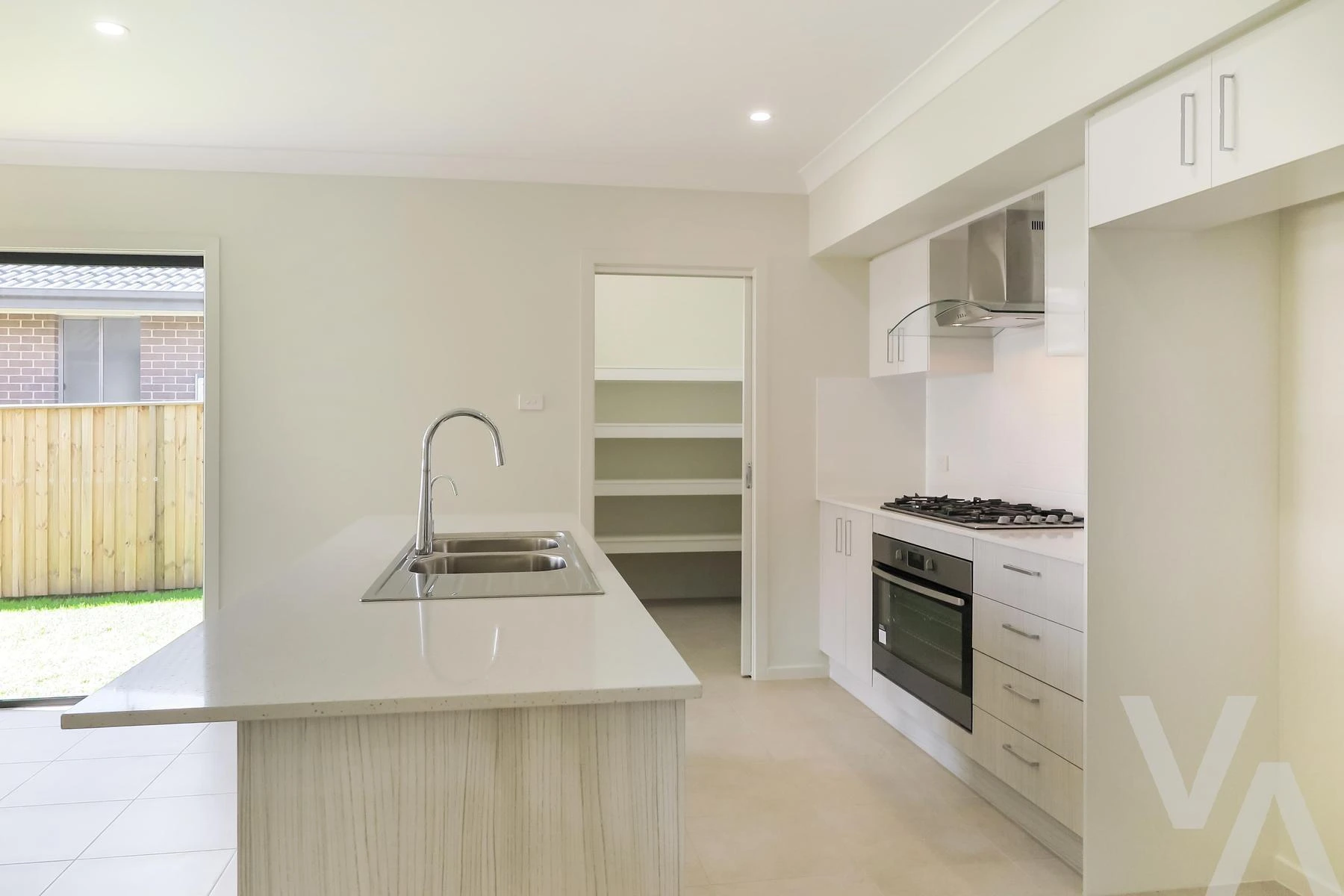 72 Sandpiper Circuit Aberglasslyn NSW