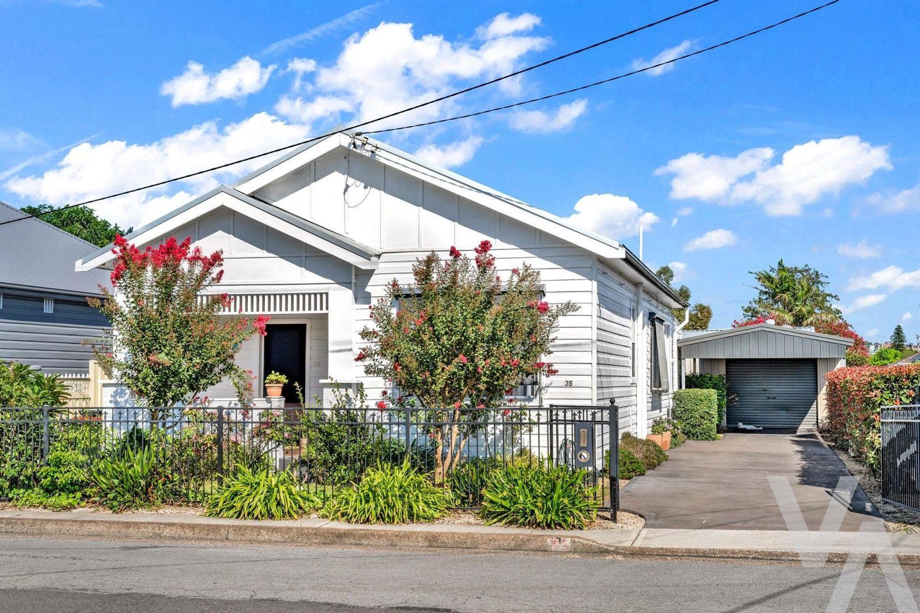 35 Valencia Street Mayfield NSW