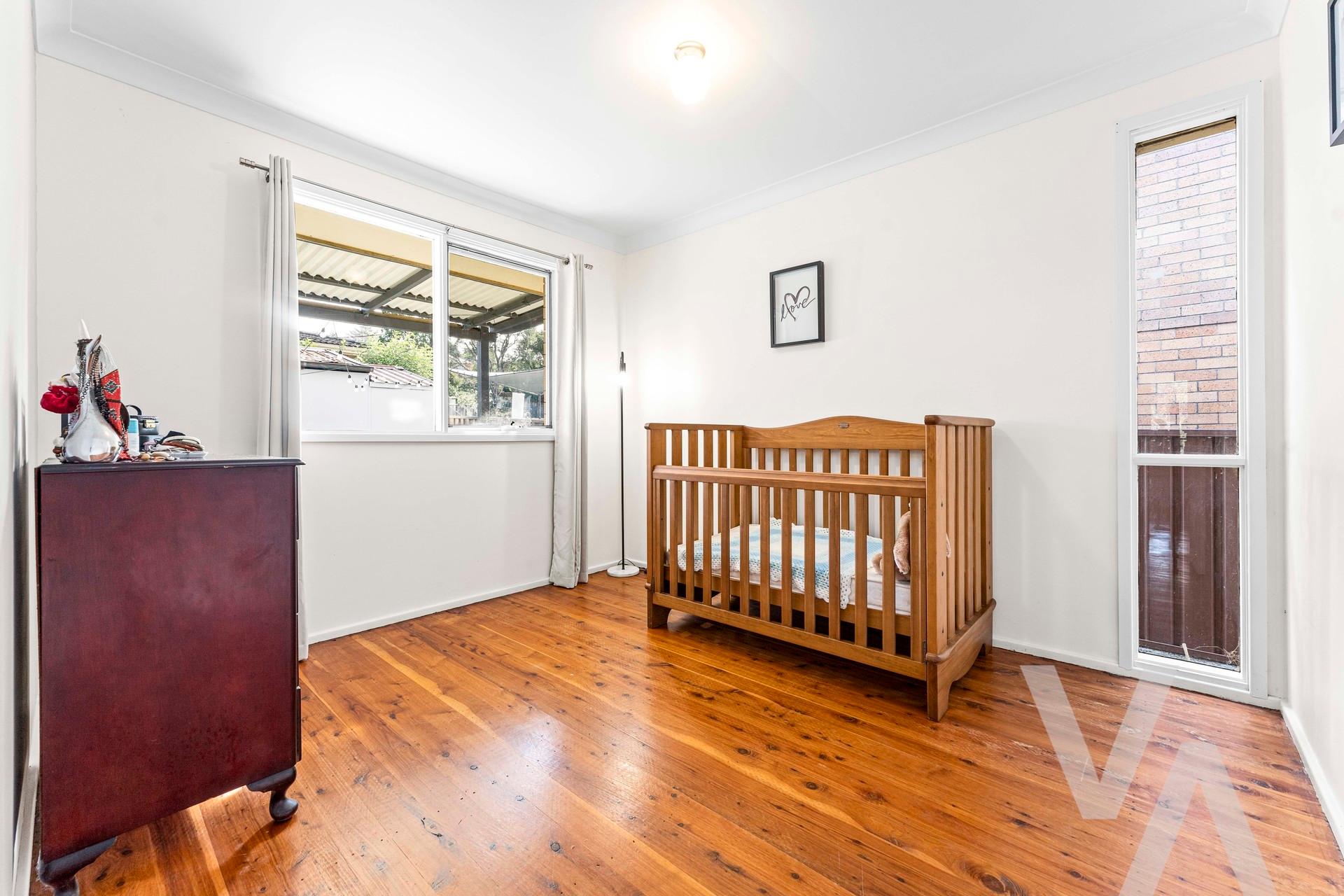 10 Lugar  Street Kotara NSW