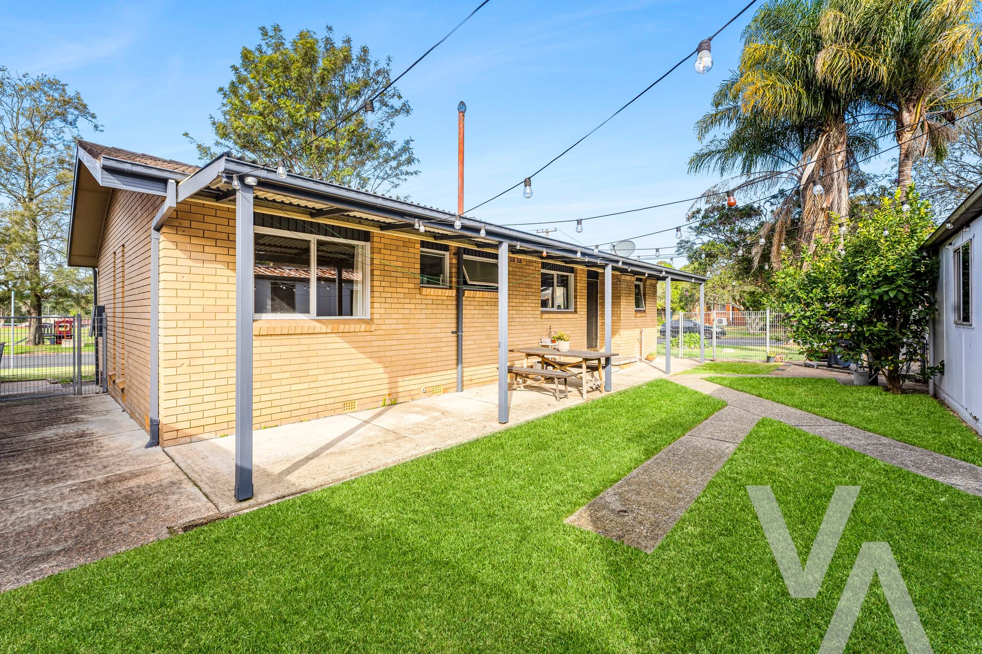 10 Lugar Street Kotara NSW