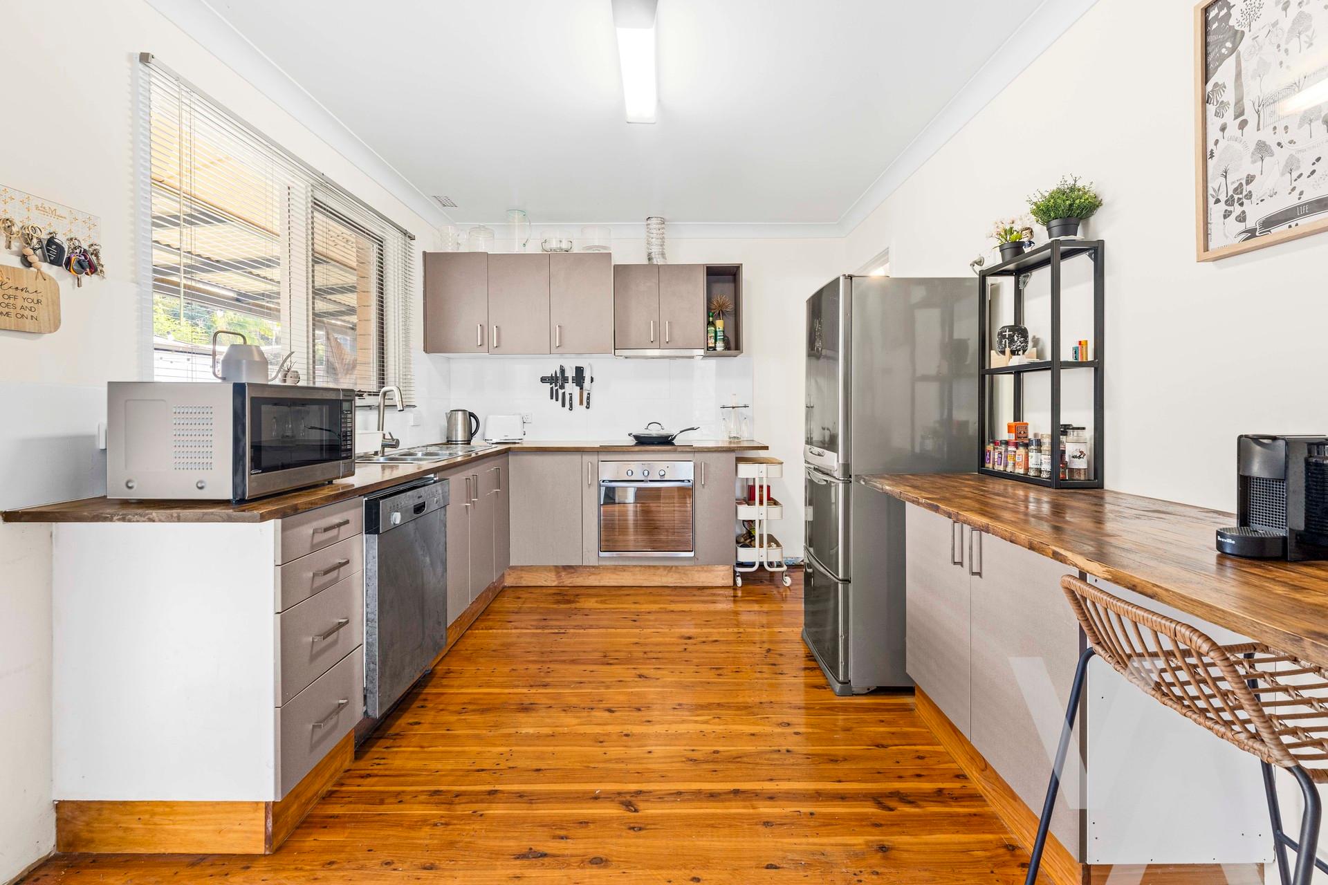 10 Lugar  Street Kotara NSW