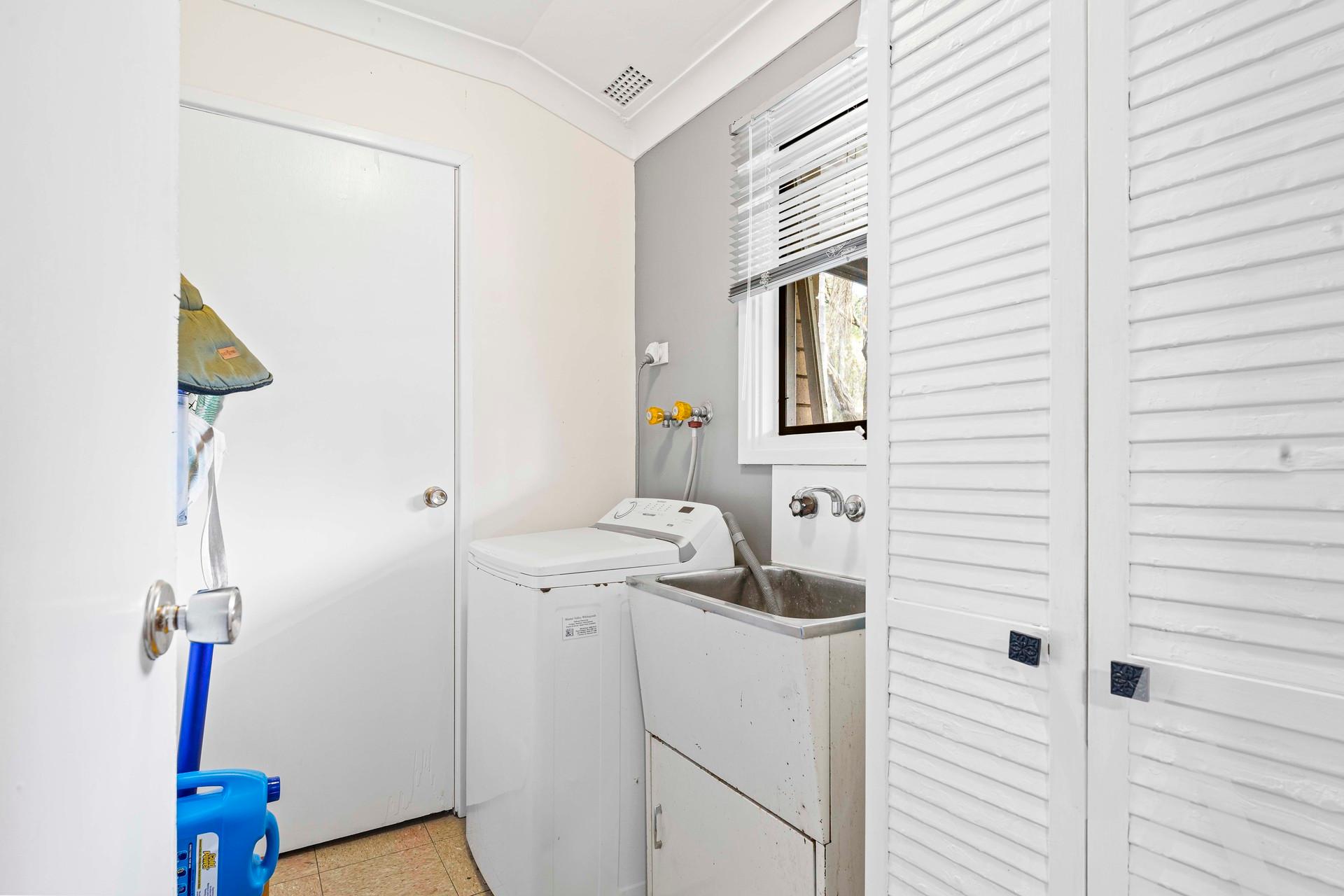 10 Lugar  Street Kotara NSW