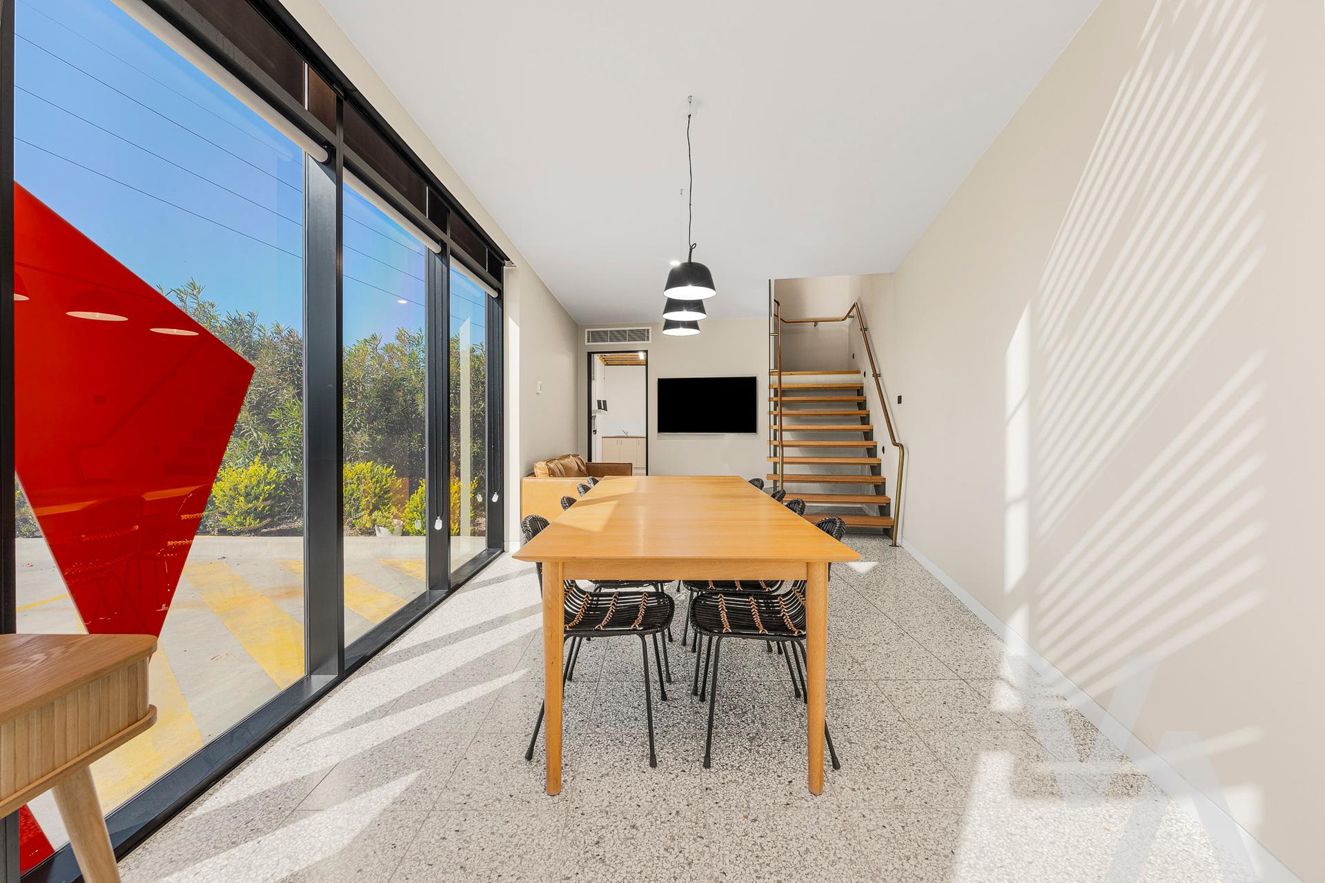 16/11 Riverside Drive  Mayfield West NSW