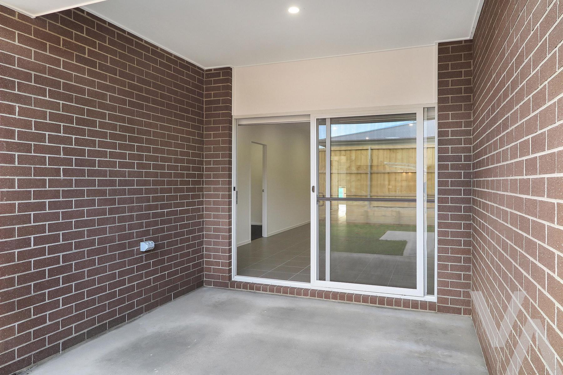 2/8 Tumpoa Street Fletcher NSW