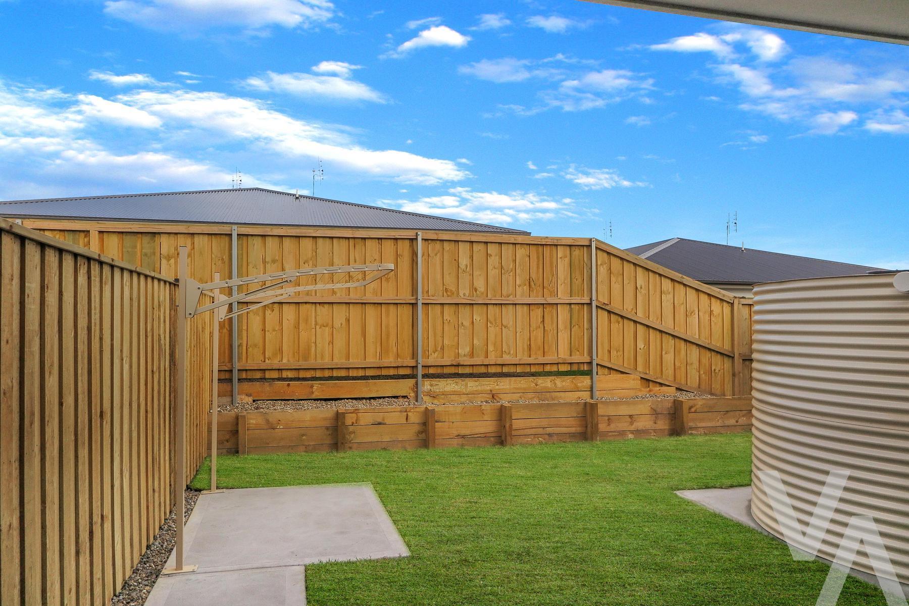2/8 Tumpoa Street Fletcher NSW